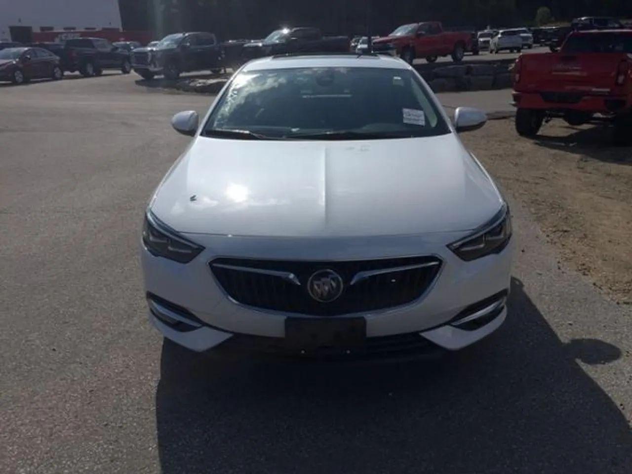 2019 Buick Regal Essence-1