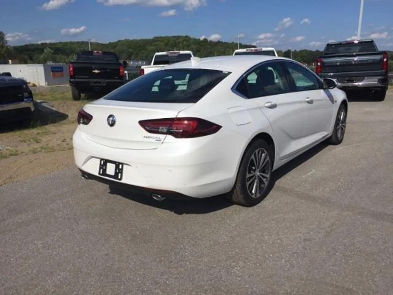 2019 Buick Regal Essence-4