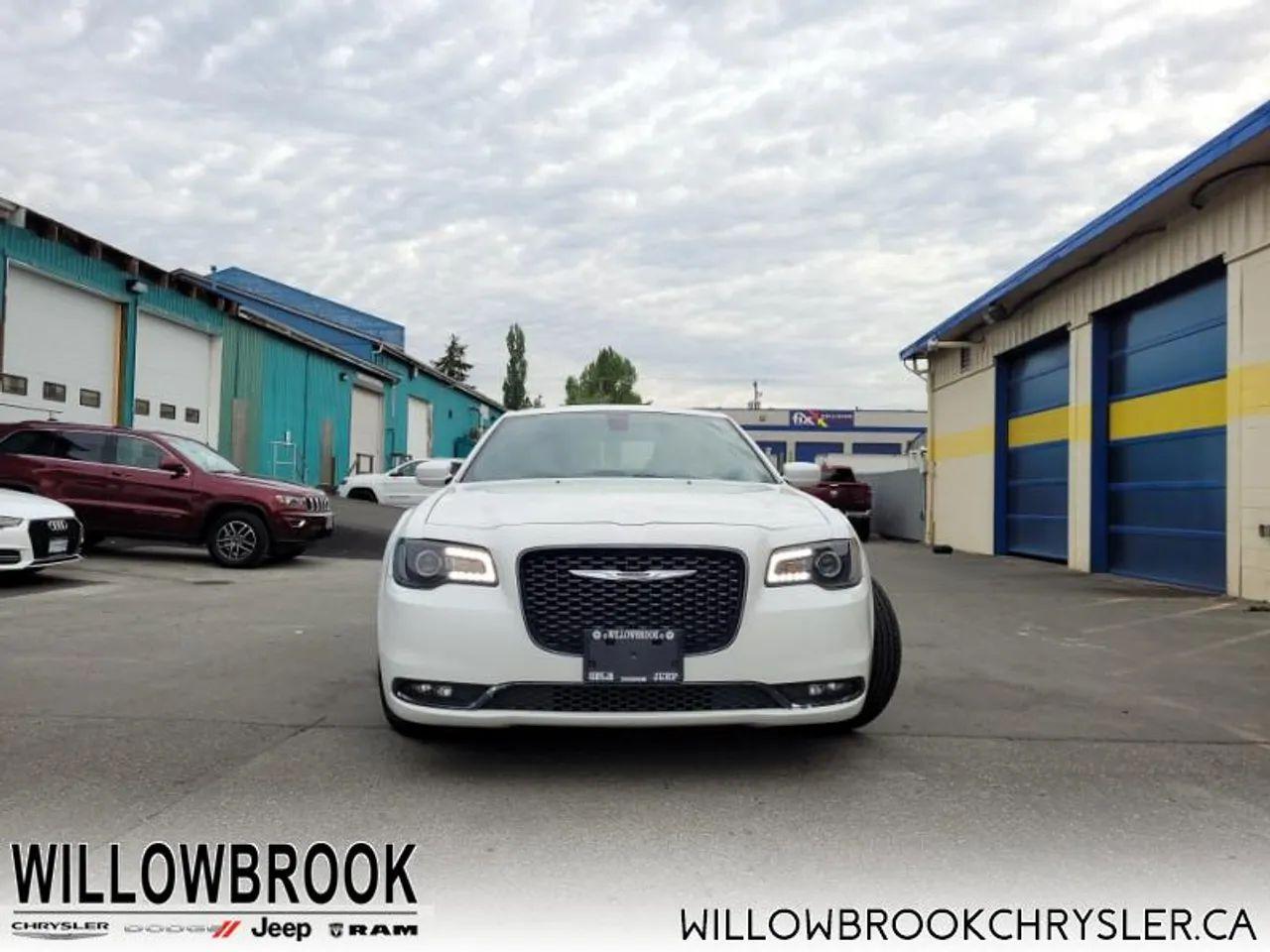 2019 Chrysler 300 S-1