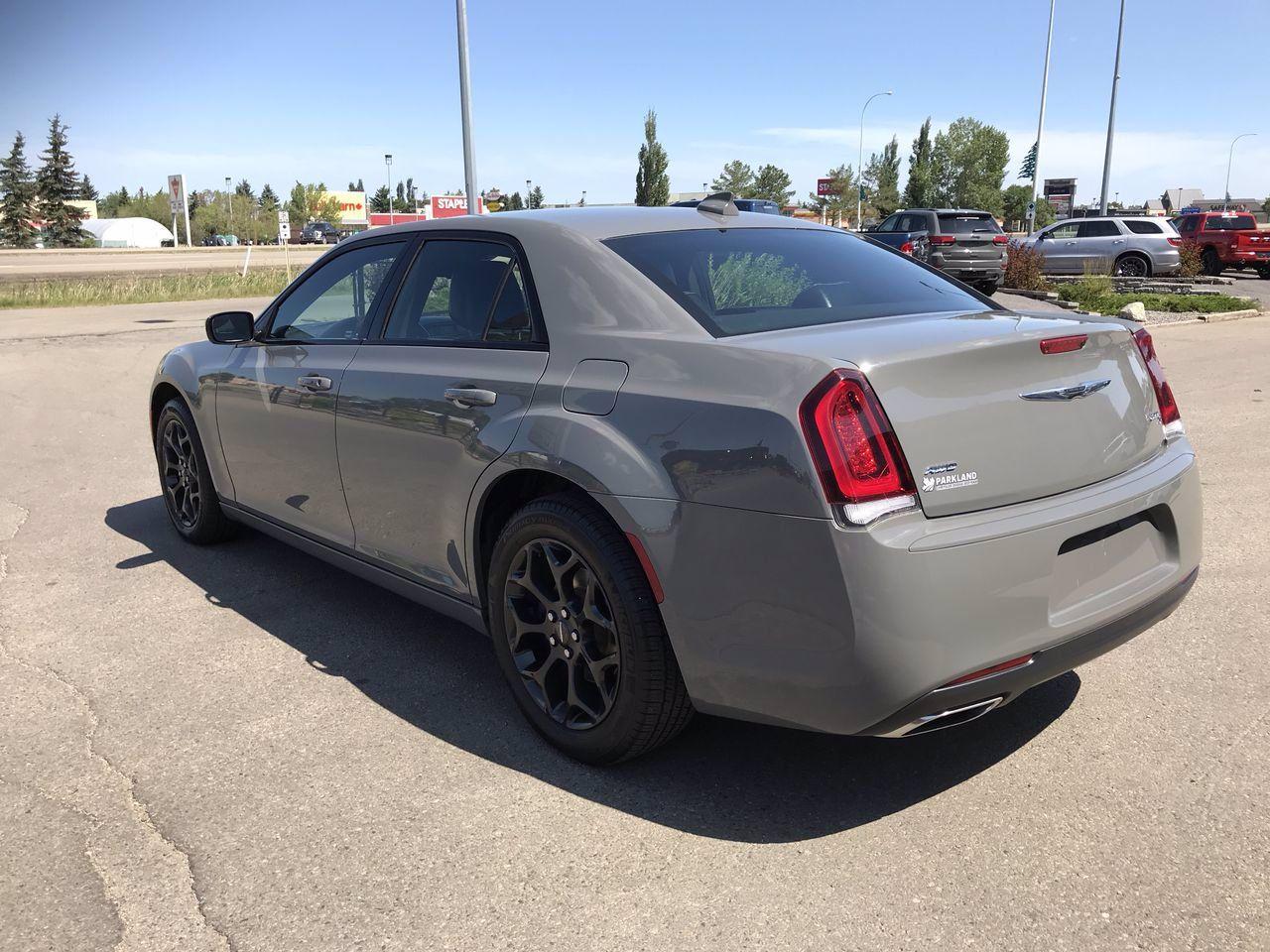 2019 Chrysler 300 S-4