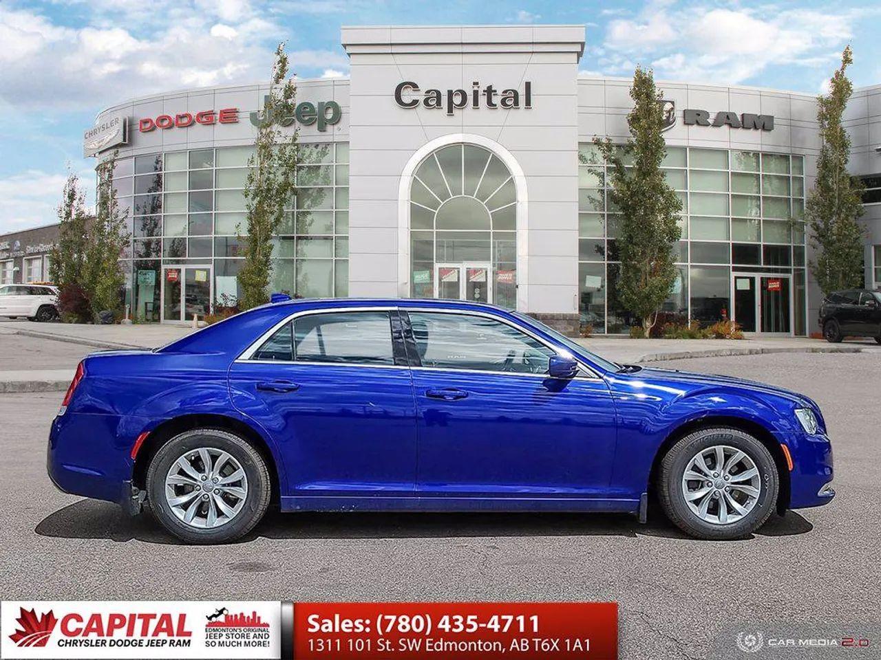 2019 Chrysler 300 Touring-2