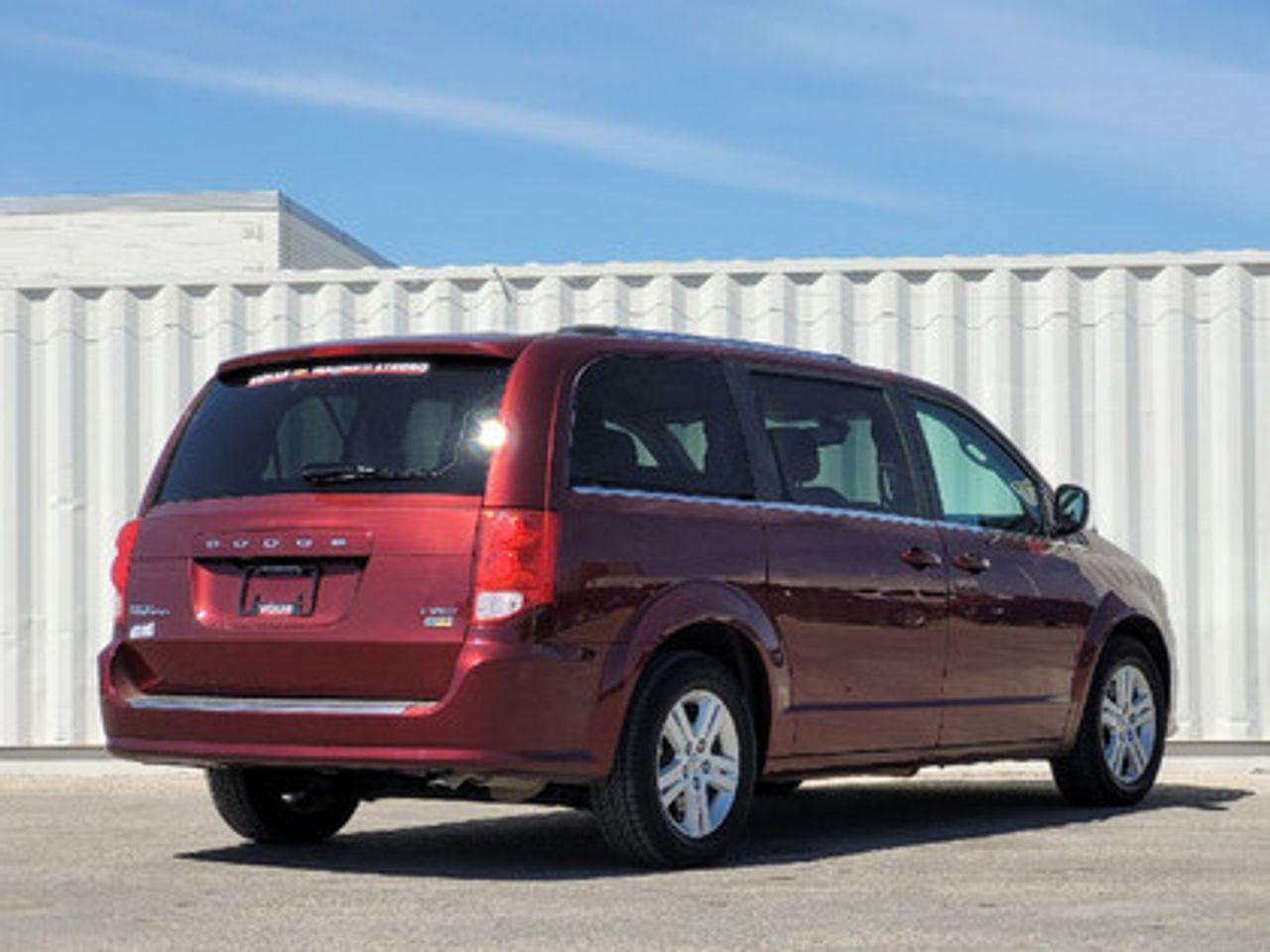 2019 Dodge Grand Caravan Crew-4