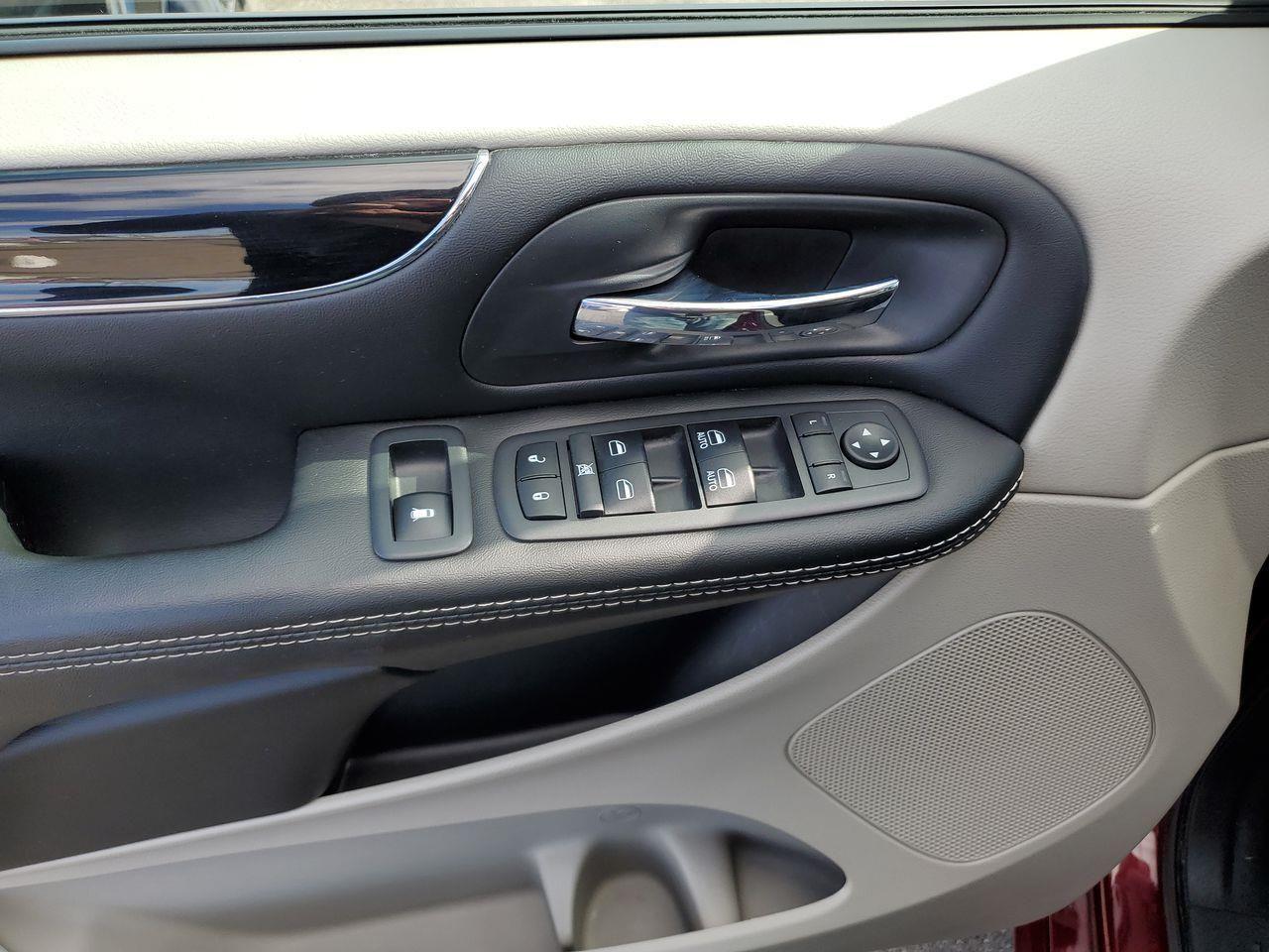 2019 Dodge Grand Caravan SE-3