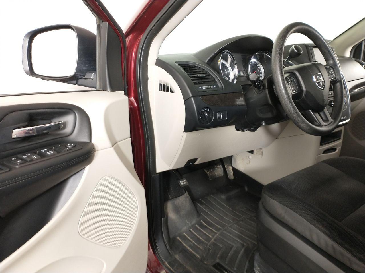2019 Dodge Grand Caravan SE-3