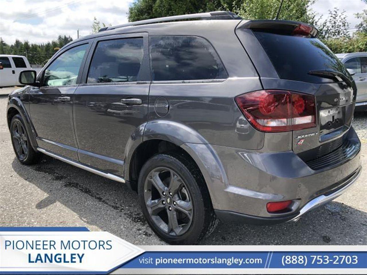 2019 Dodge Journey Crossroad-3