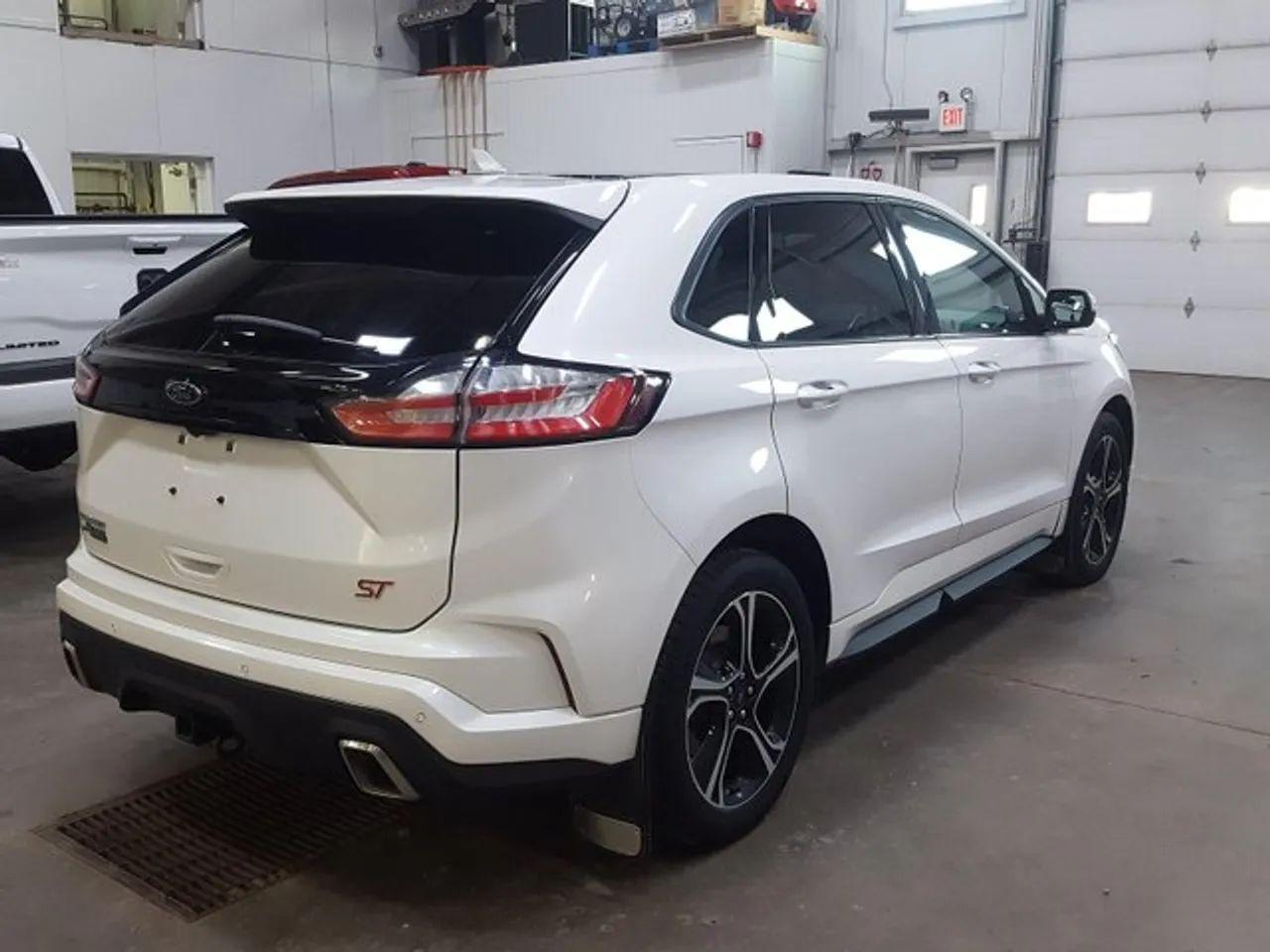 2019 Ford Edge ST-3