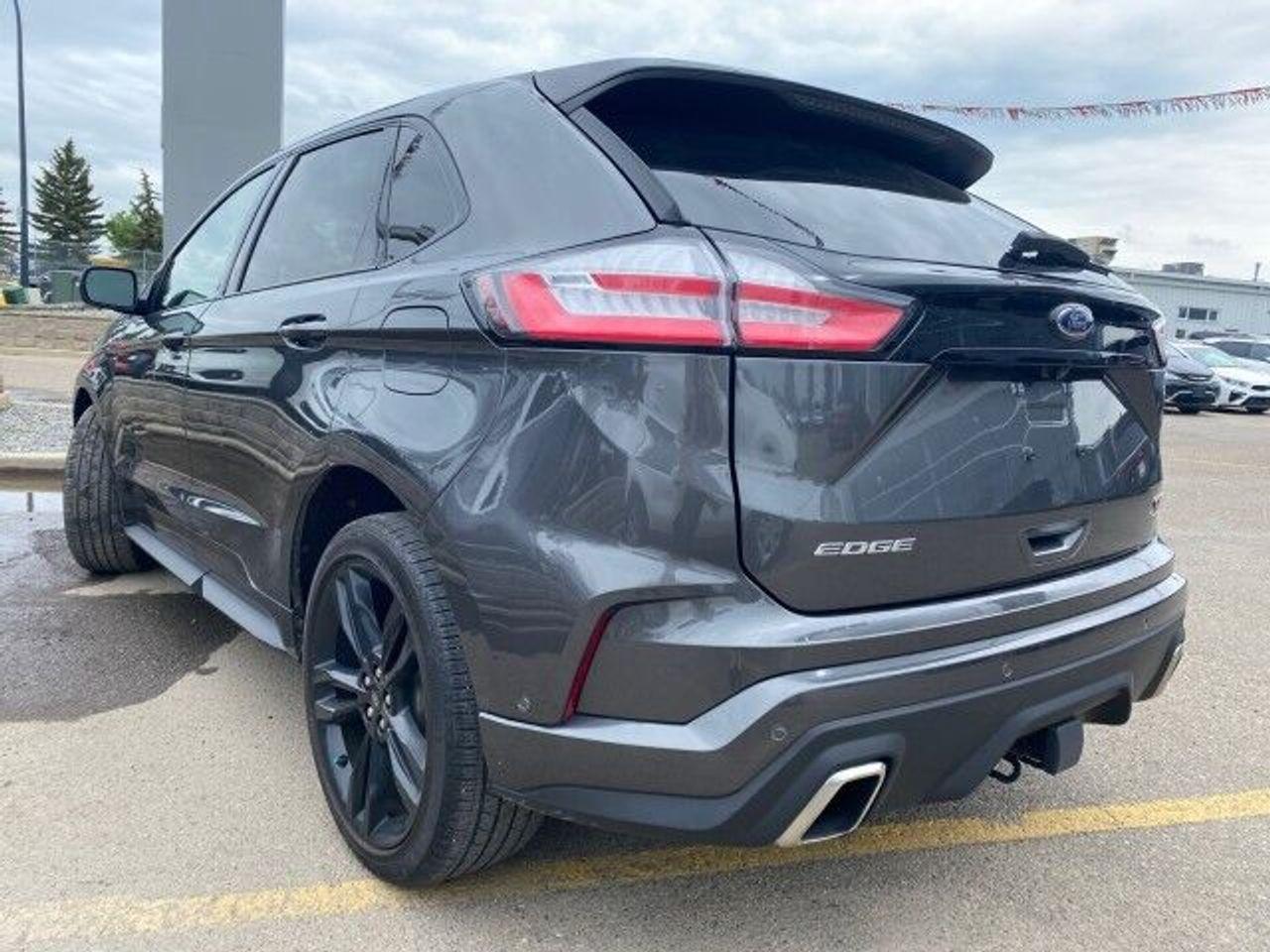 2019 Ford Edge ST-2