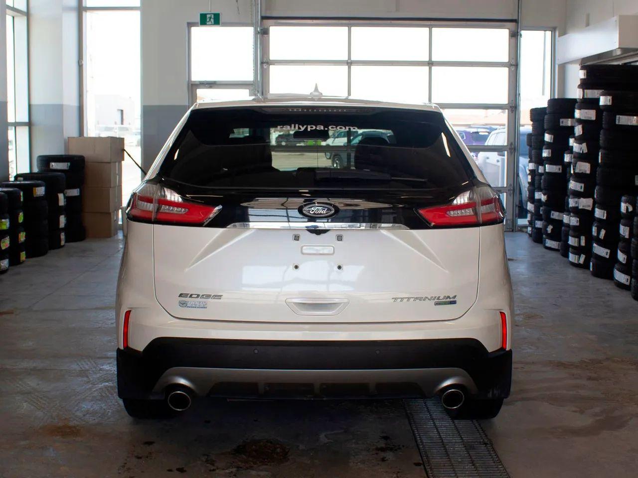 2019 Ford Edge Titanium-4