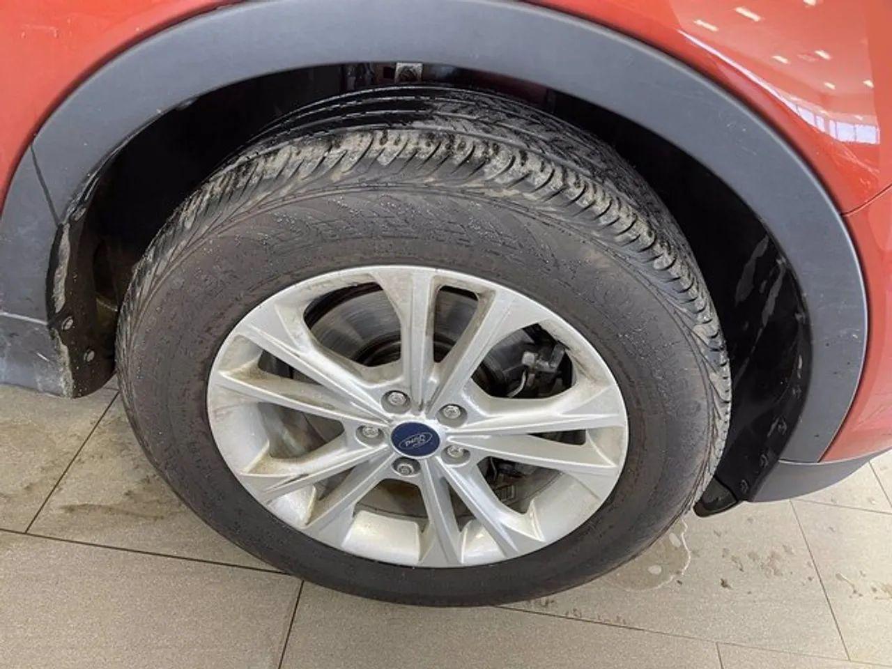 2019 Ford Escape SEL-3