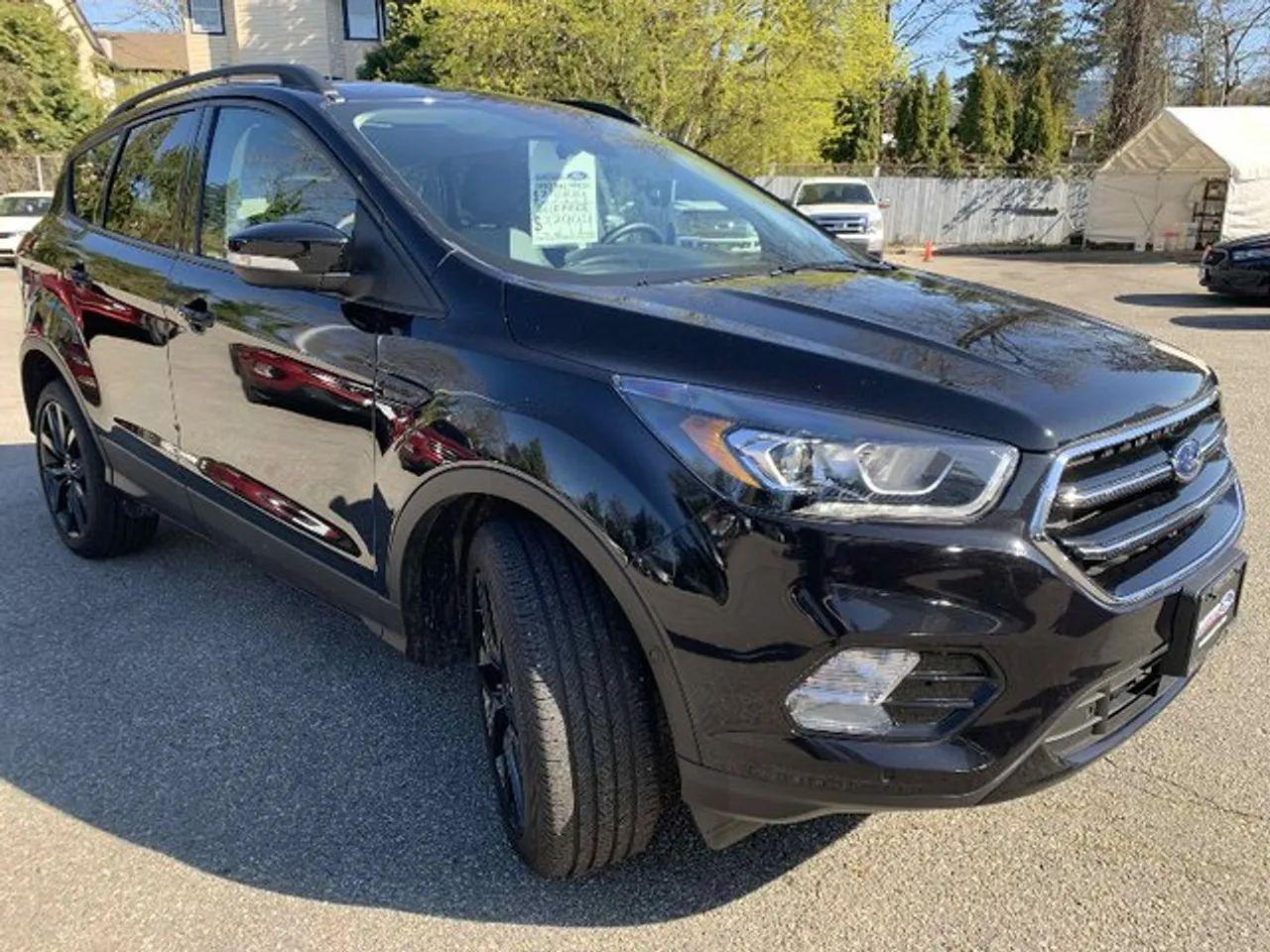 2019 Ford Escape Titanium-2