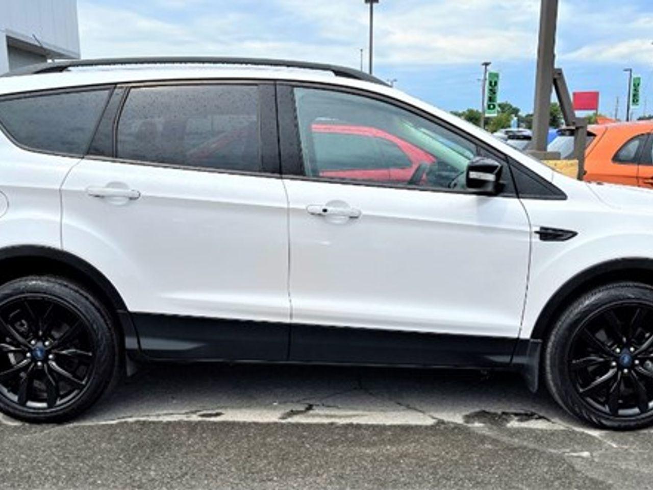 2019 Ford Escape Titanium-2