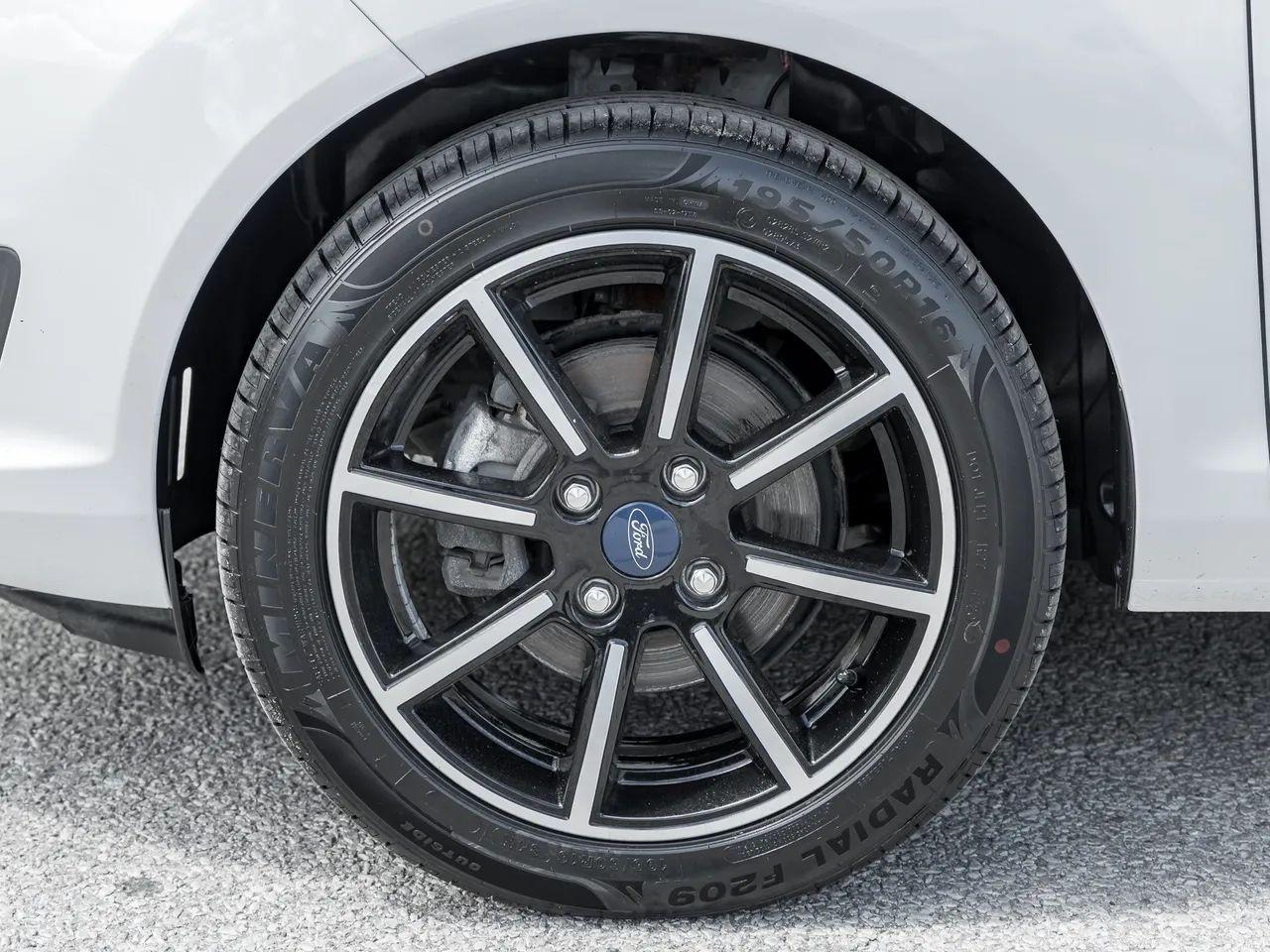 2019 Ford Fiesta SE-3
