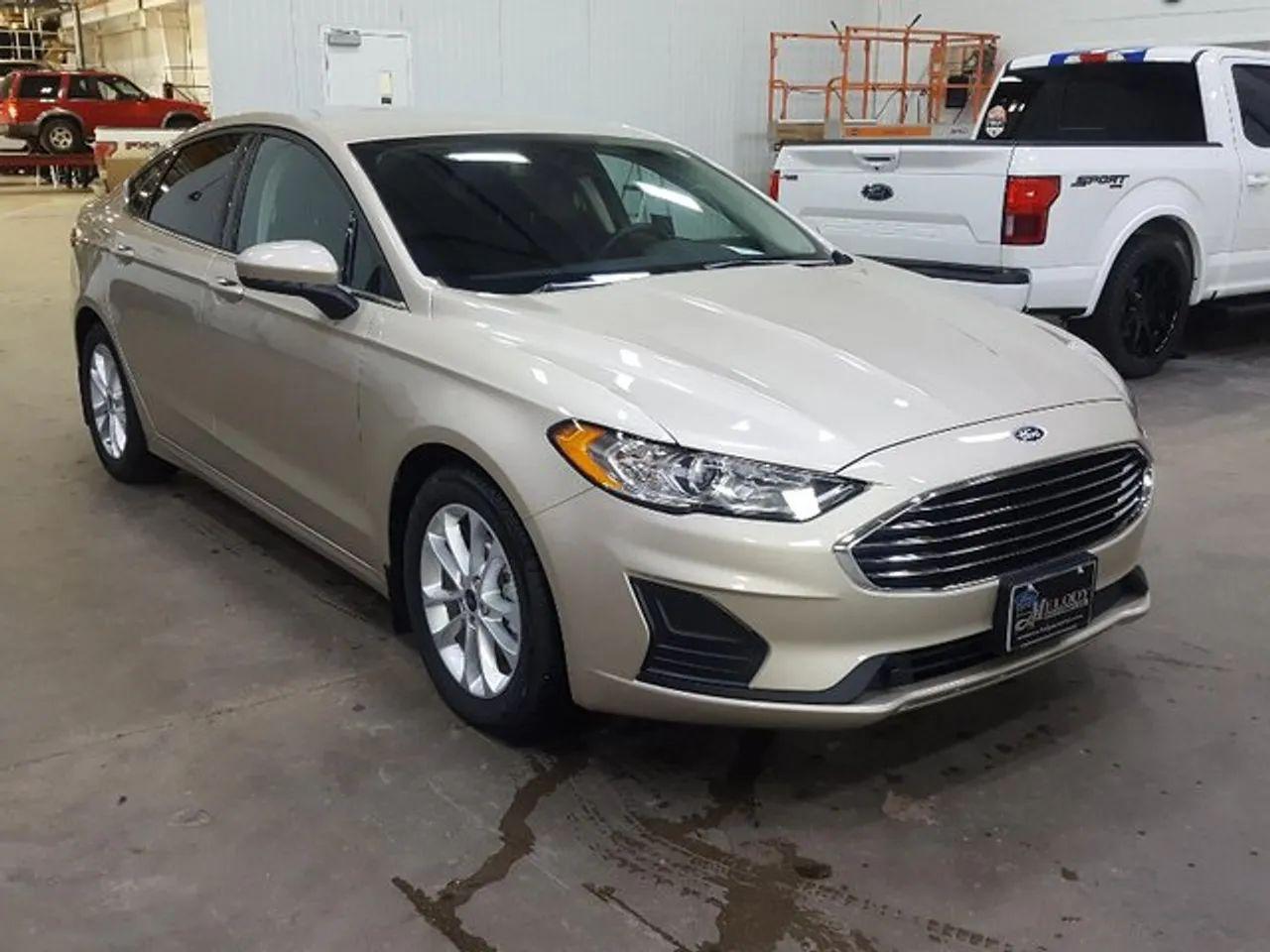 2019 Ford Fusion SE-4