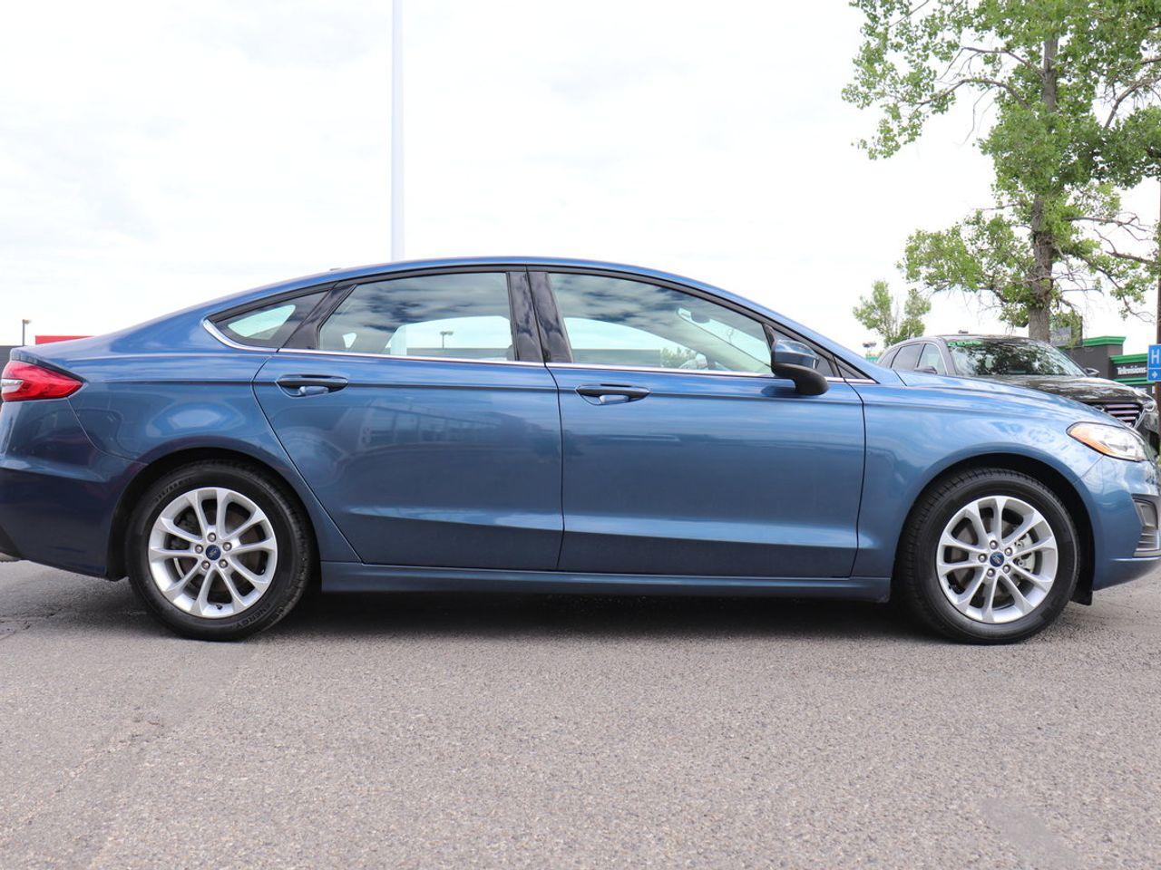 2019 Ford Fusion SE-4