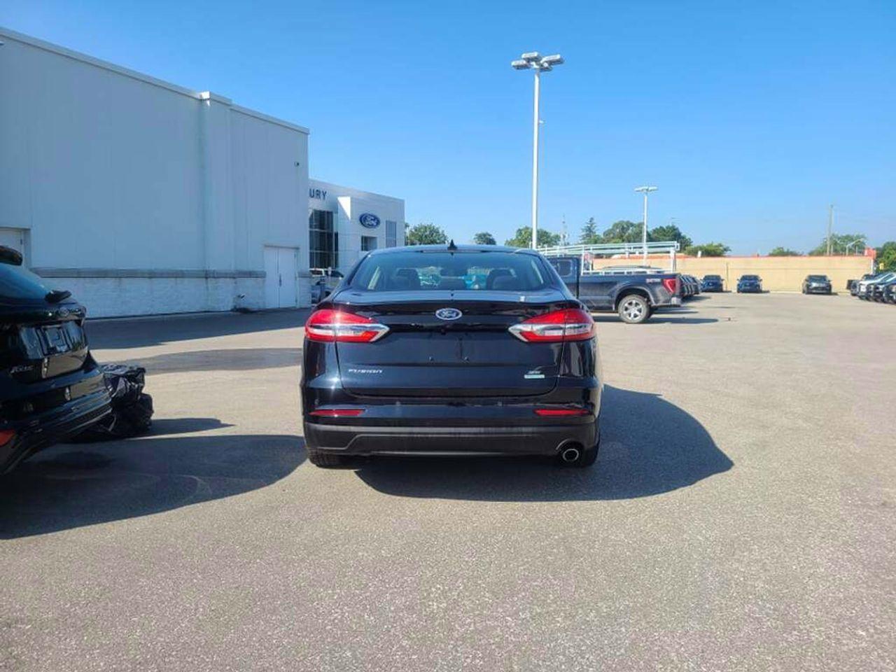 2019 Ford Fusion SE-4