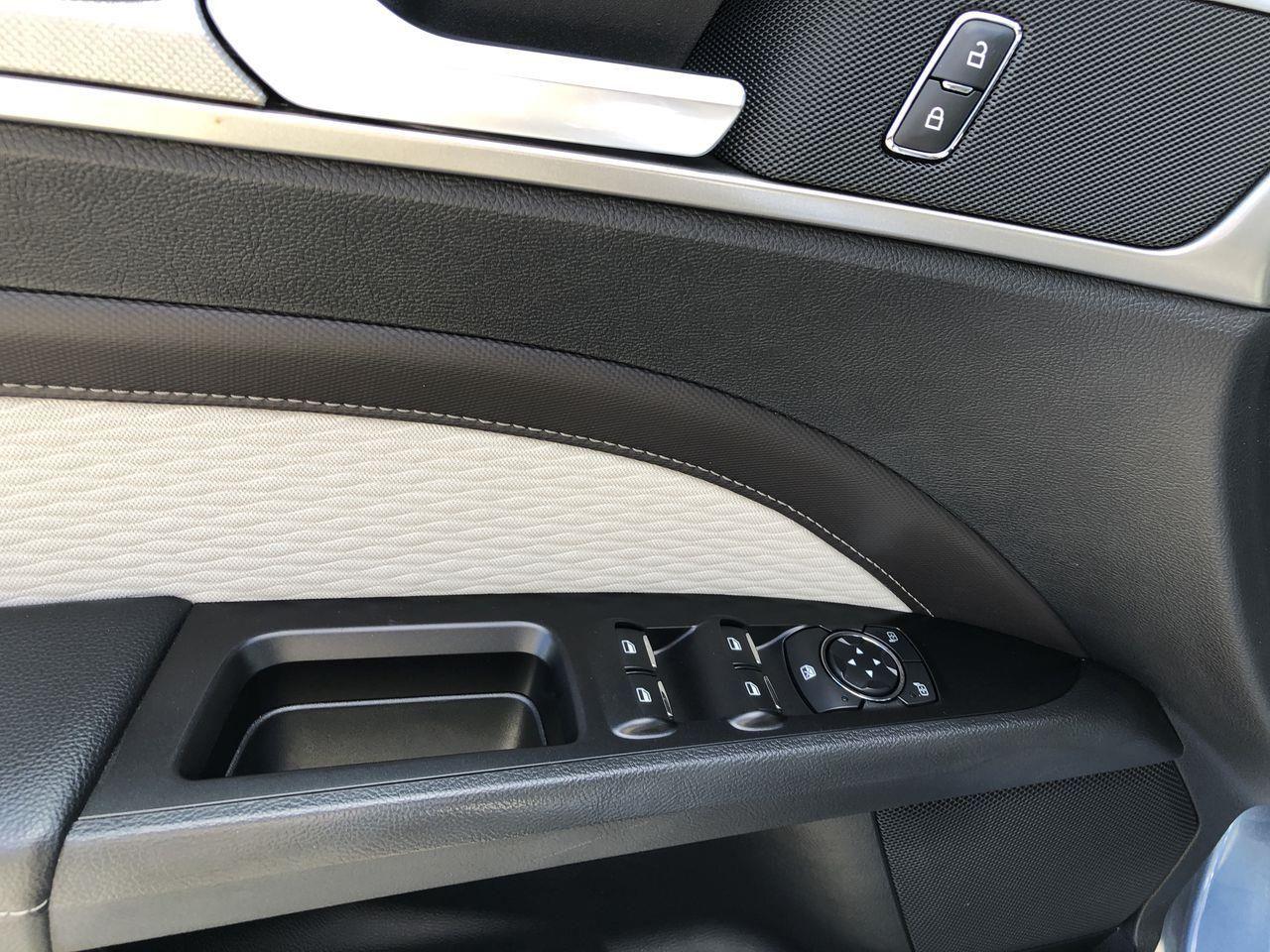 2019 Ford Fusion SE-2