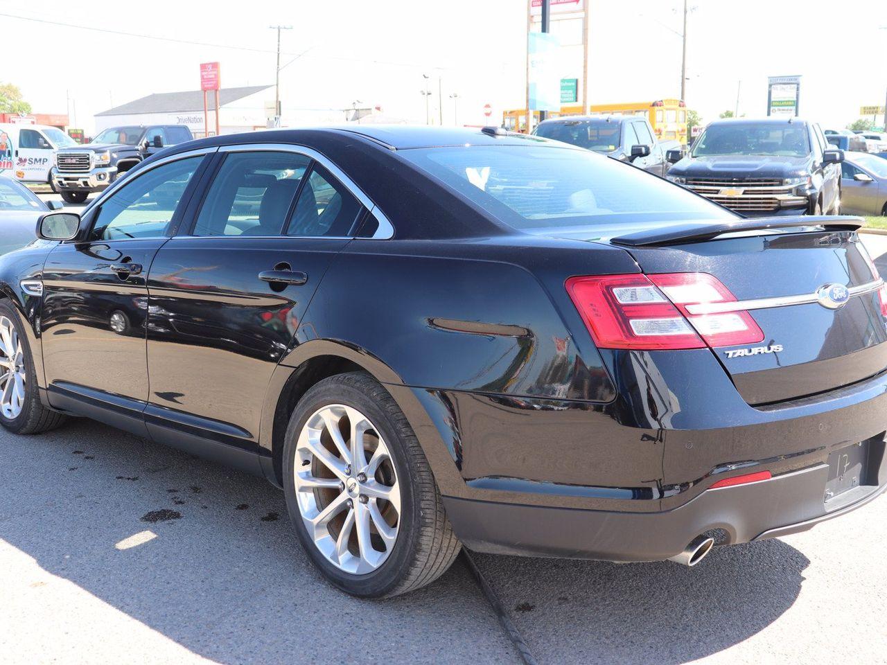 2019 Ford Taurus Limited-3