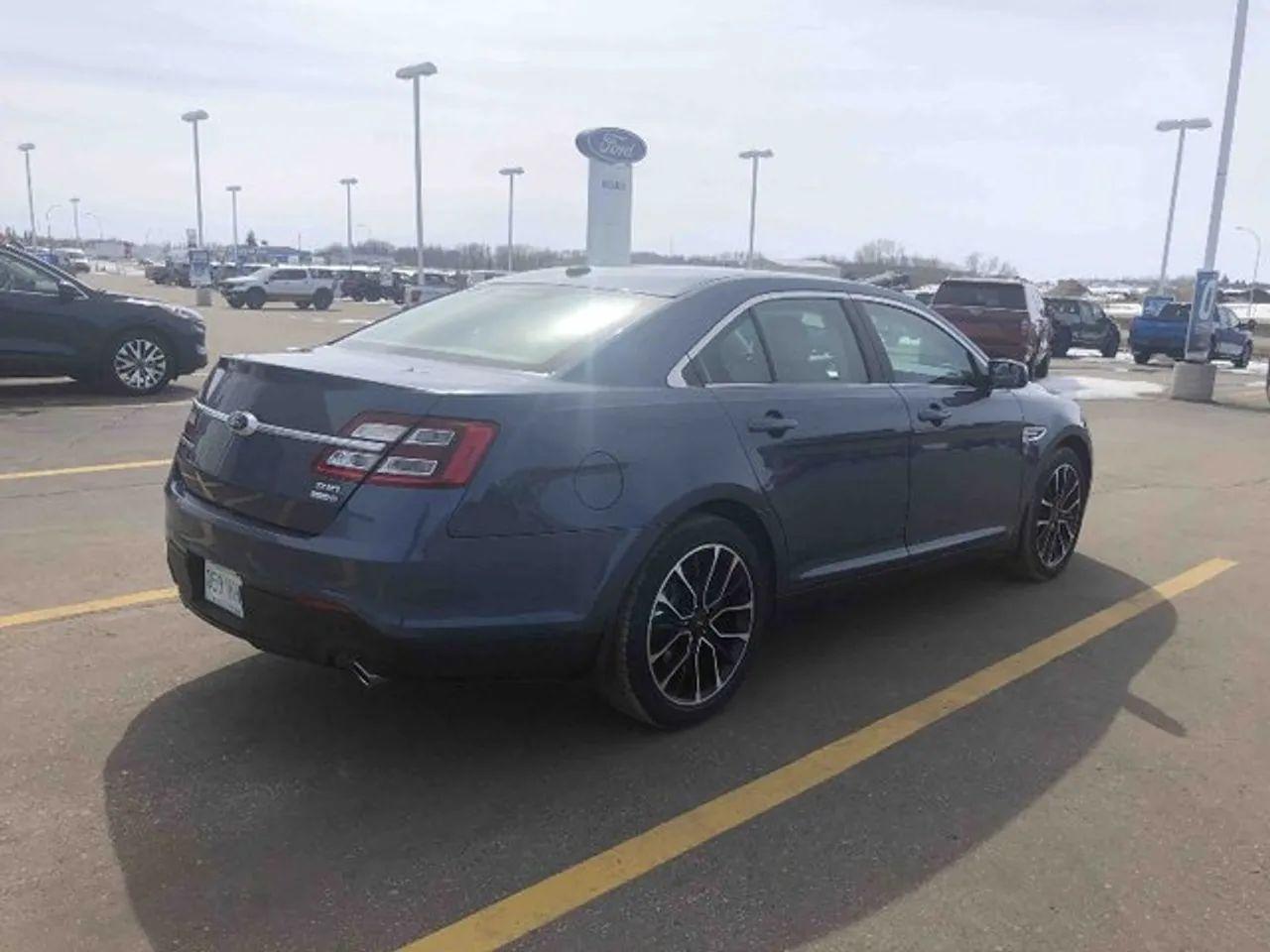 2019 Ford Taurus SEL-4