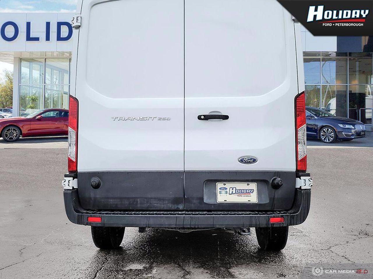 2019 Ford Transit Van -4