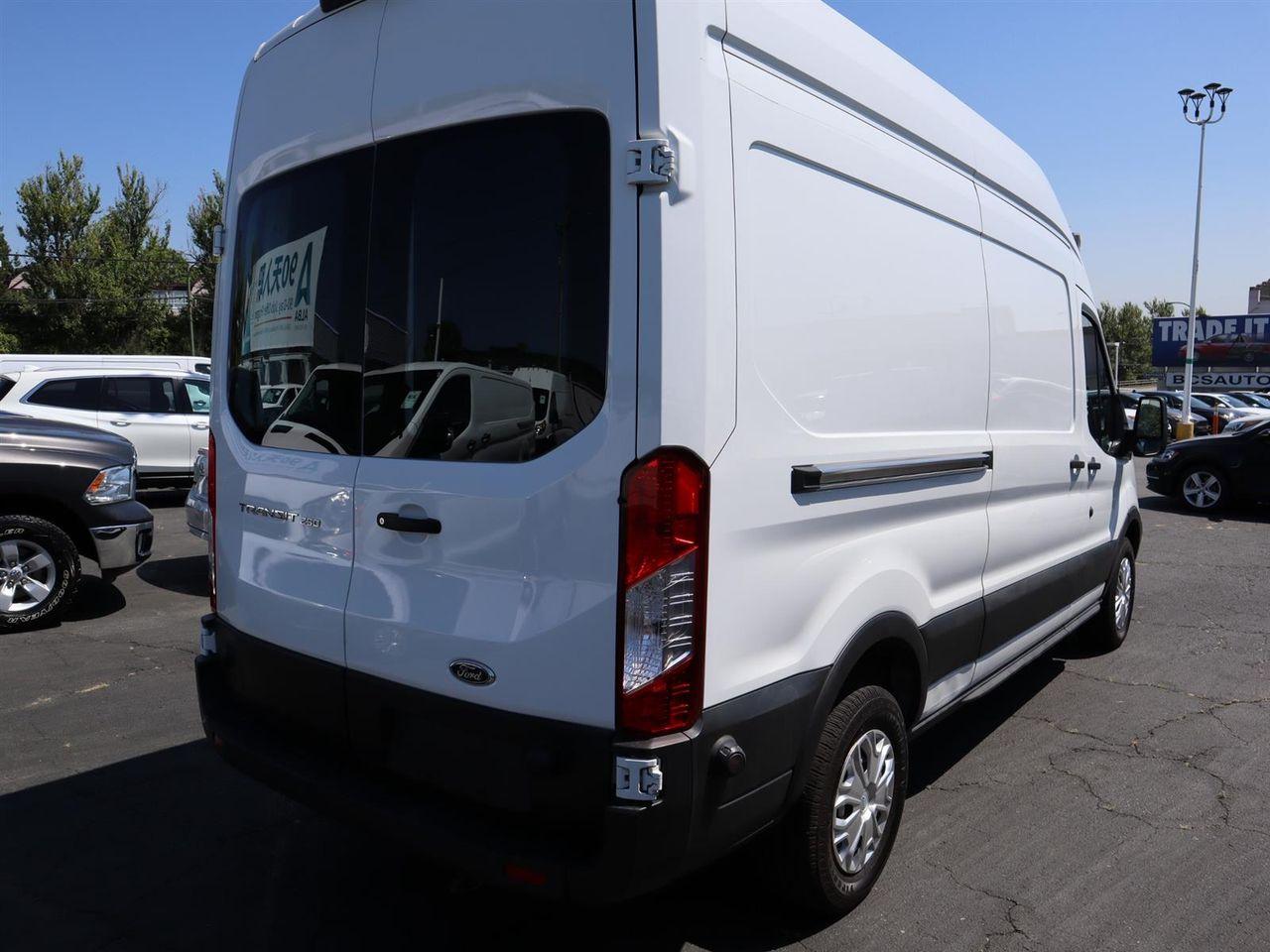 2019 Ford Transit -4