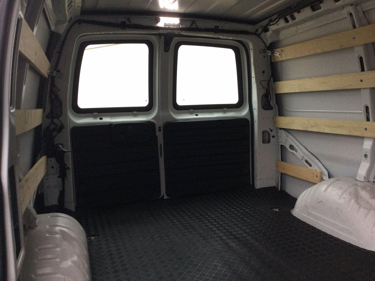 2019 GMC Savana G2500-1