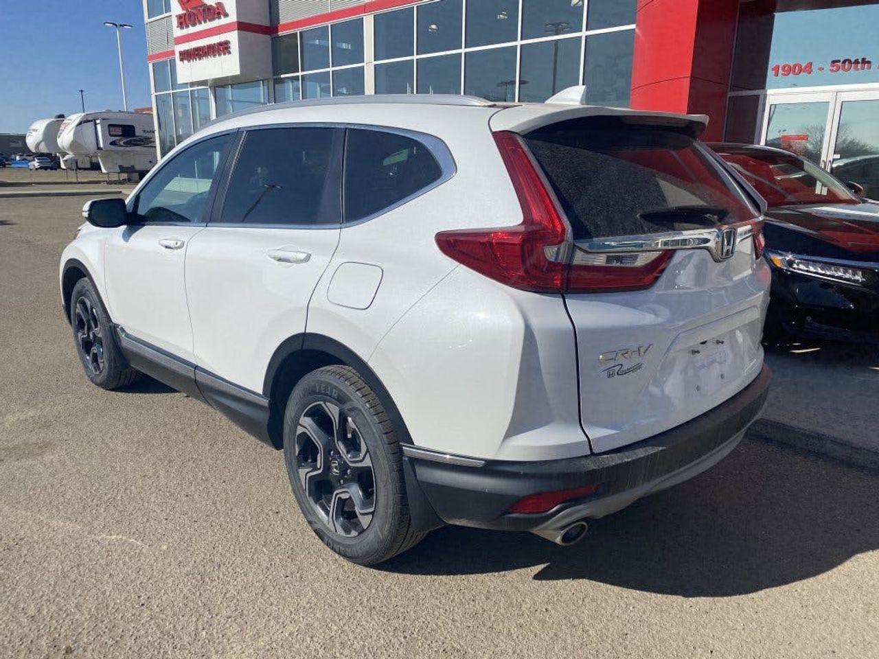 2019 Honda CR-V Touring-2