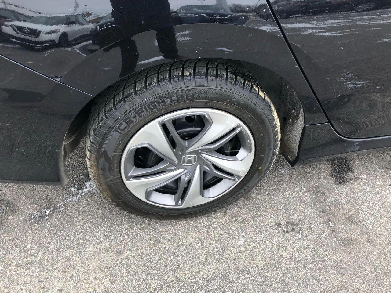 2019 Honda Civic DX-3