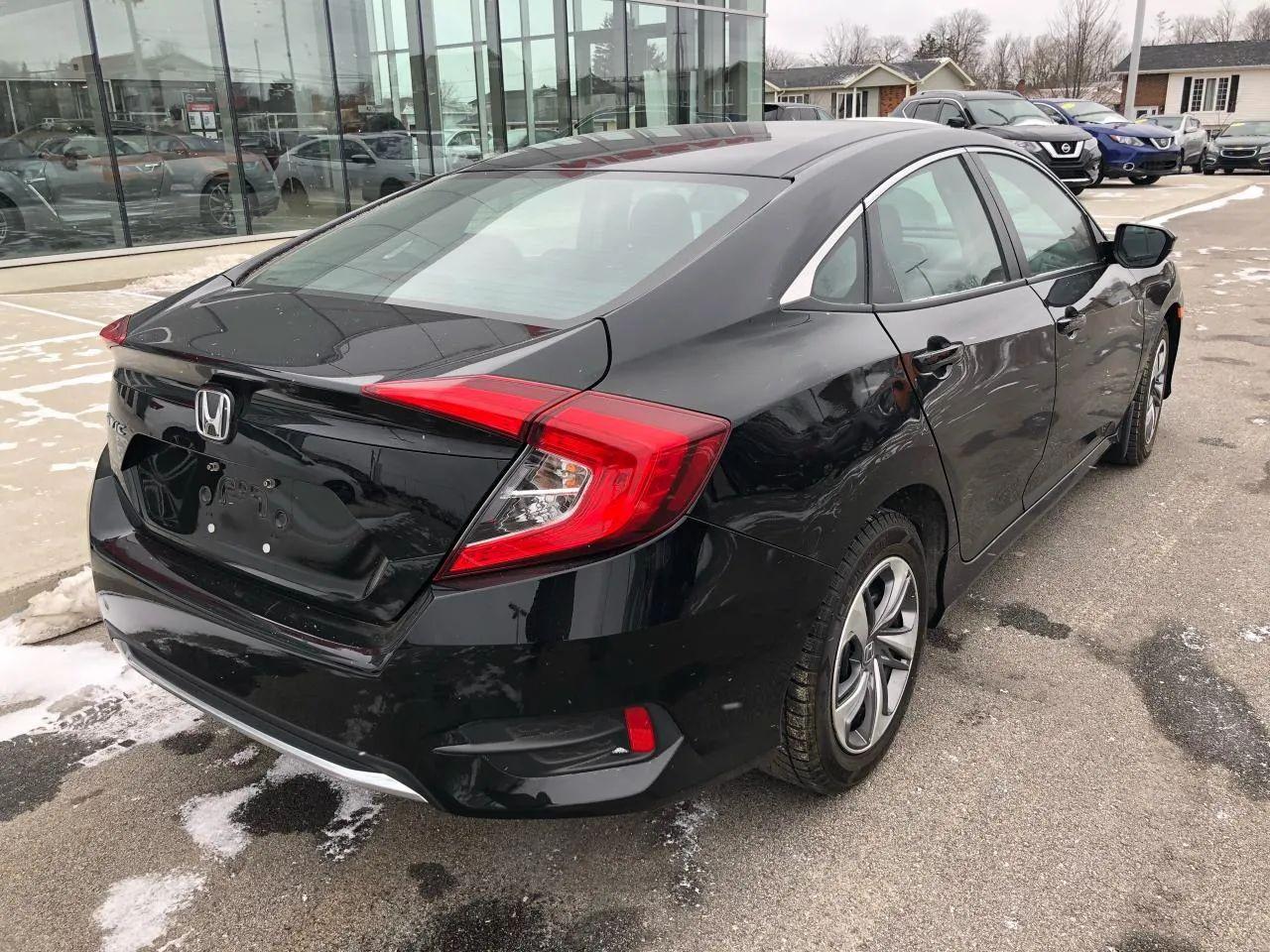2019 Honda Civic DX-4