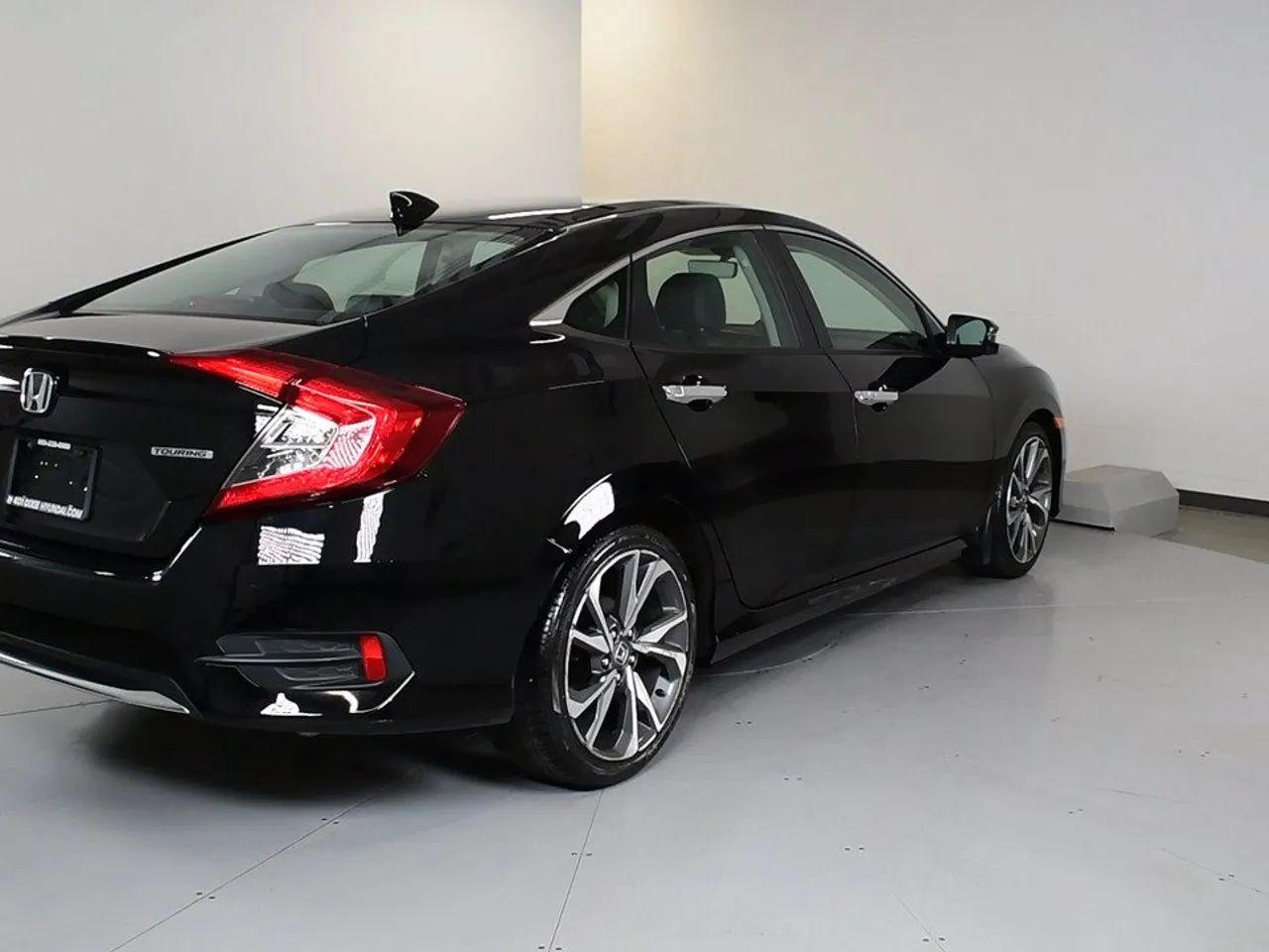2019 Honda Civic Touring-4
