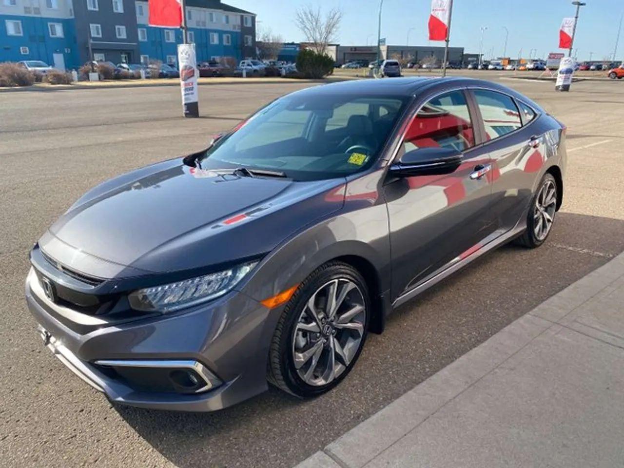 2019 Honda Civic Touring-3
