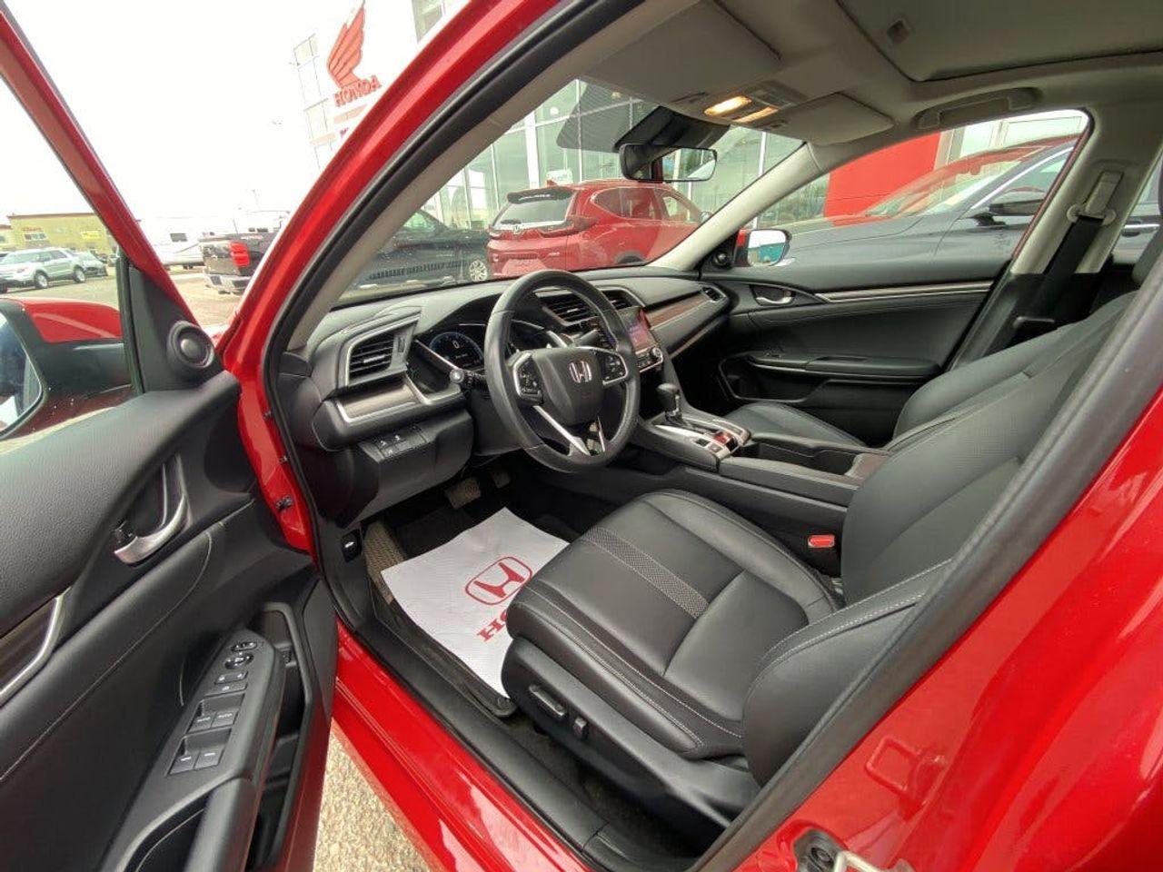 2019 Honda Civic Touring-3