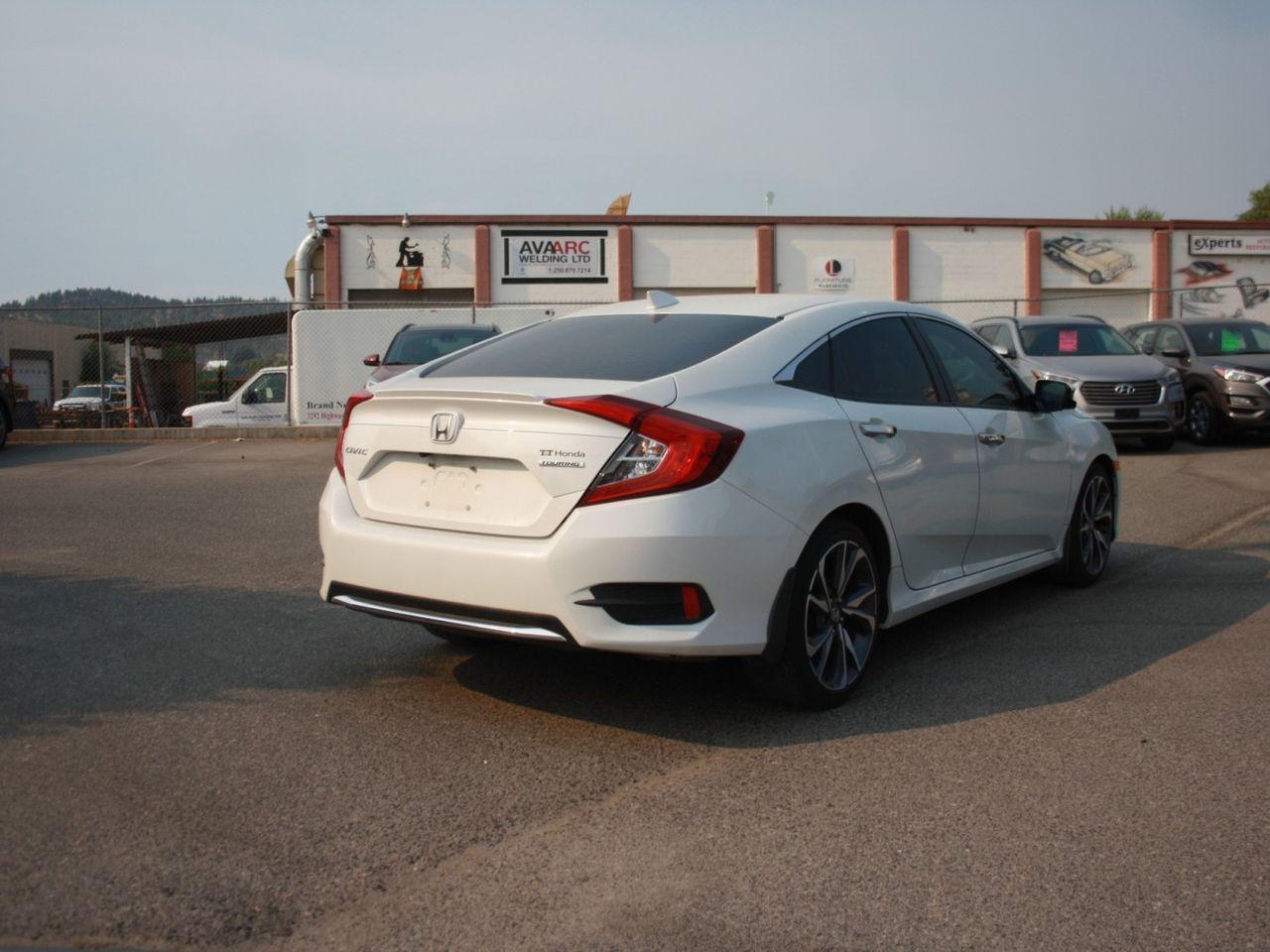 2019 Honda Civic Touring-3