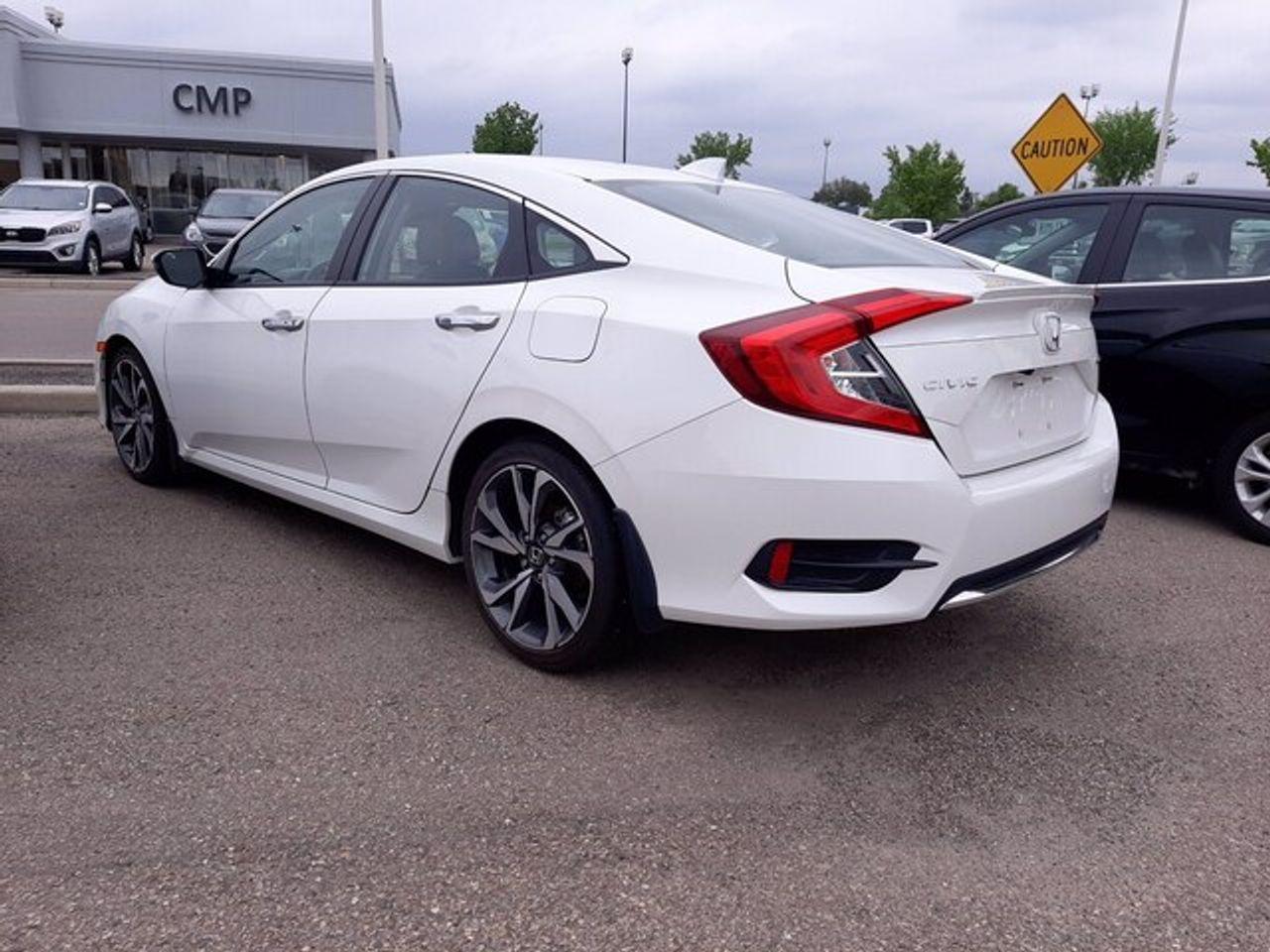 2019 Honda Civic Touring-1