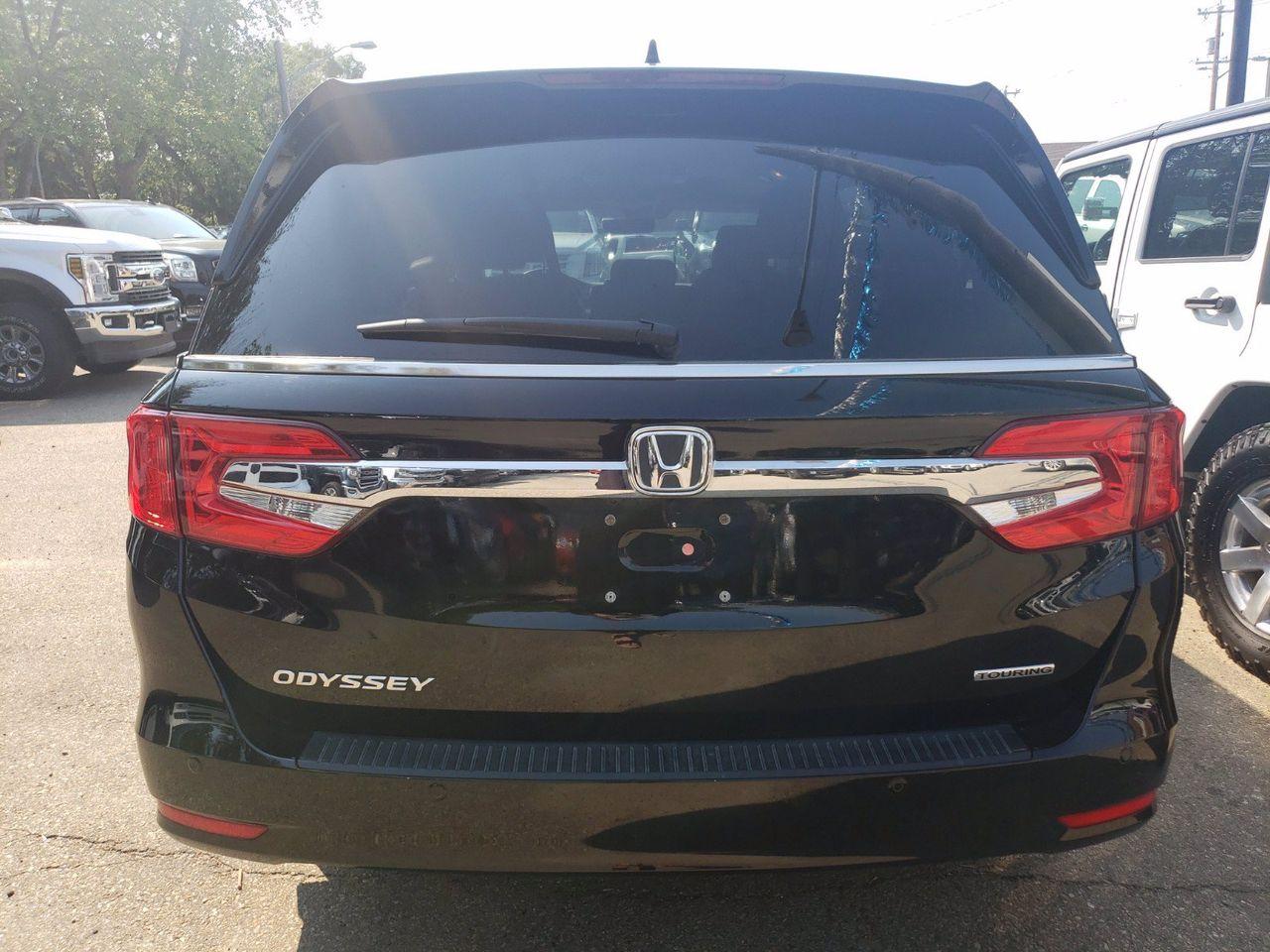 2019 Honda Odyssey Touring-4