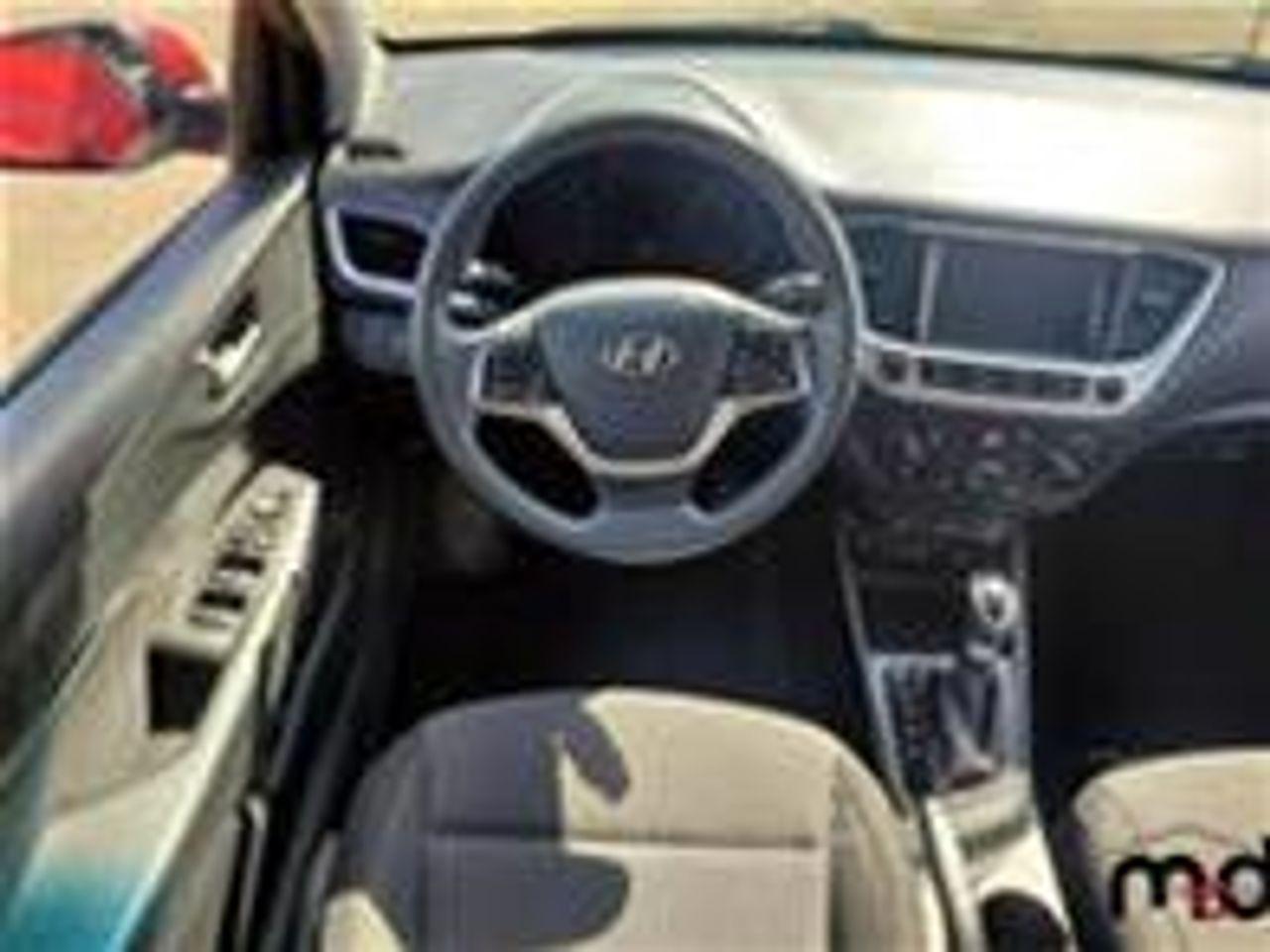 2019 Hyundai Accent Preferred-4