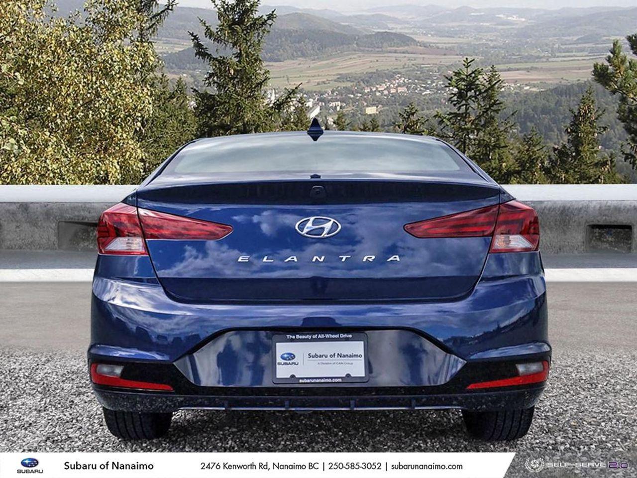 2019 Hyundai Elantra Luxury-4