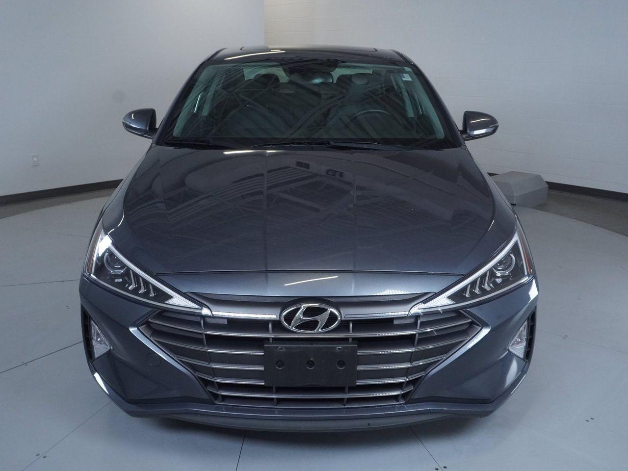 2019 Hyundai Elantra Luxury-1