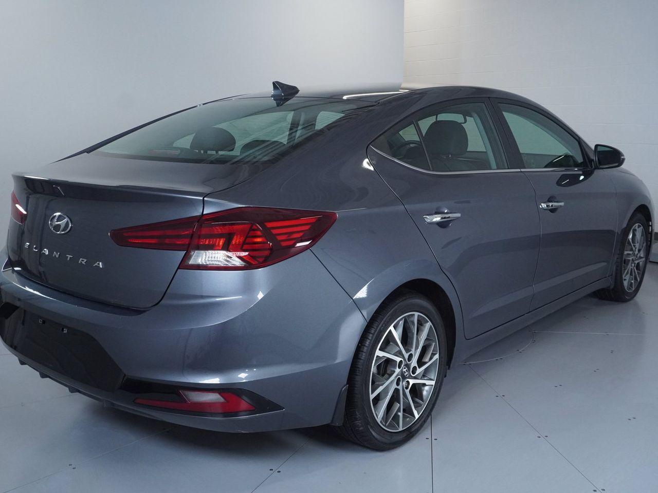 2019 Hyundai Elantra Luxury-4