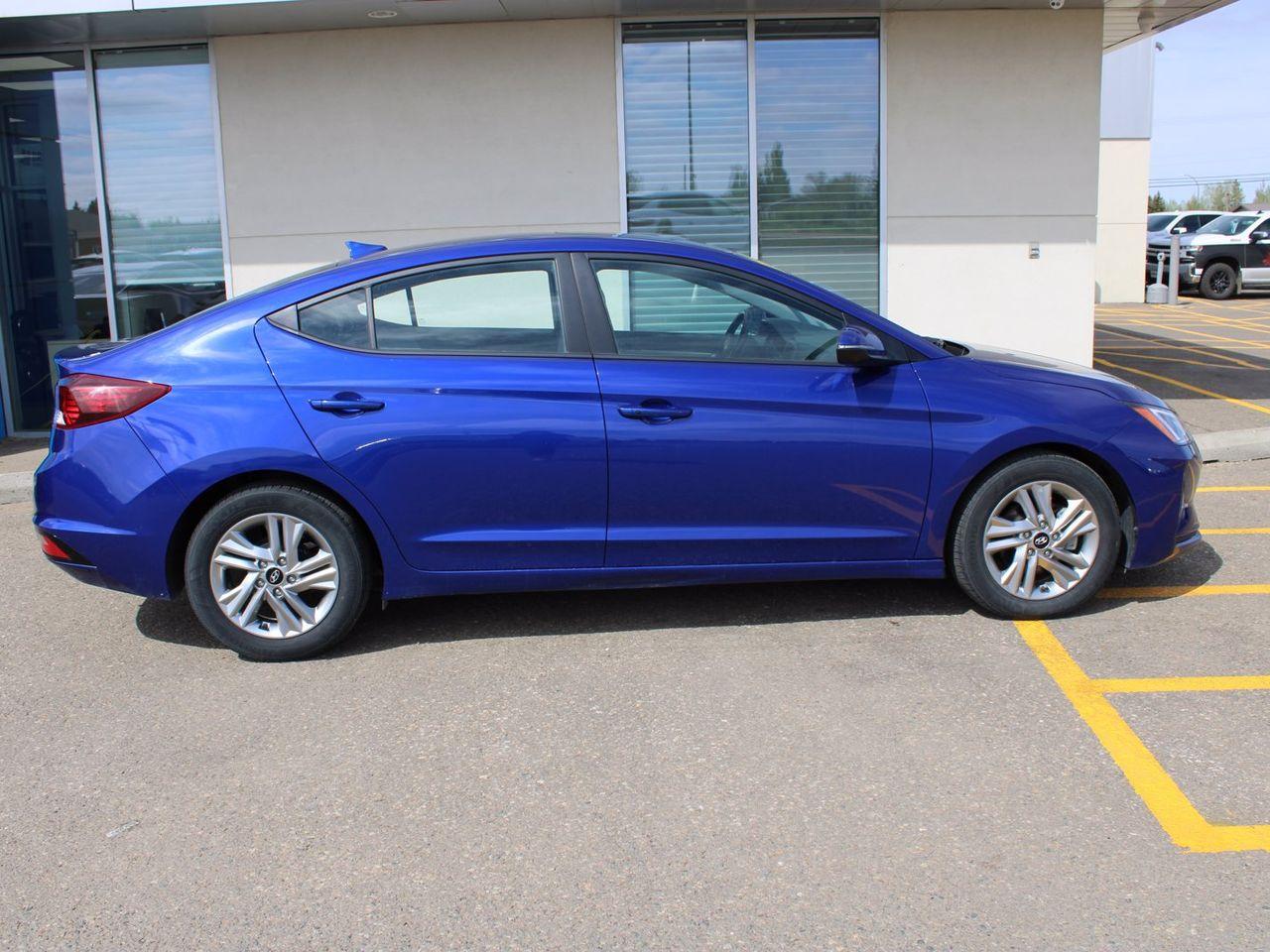 2019 Hyundai Elantra Preferred-1
