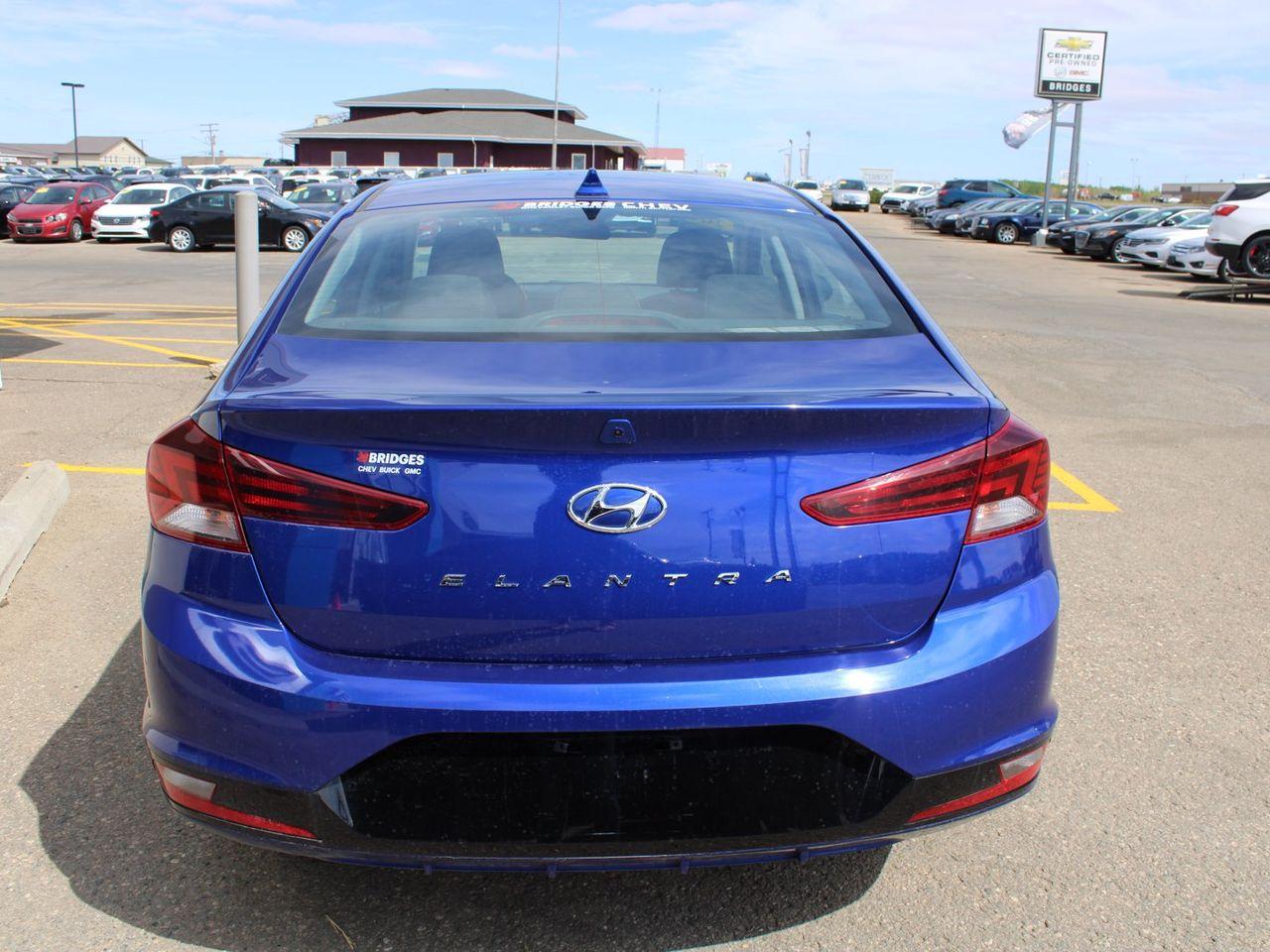 2019 Hyundai Elantra Preferred-3