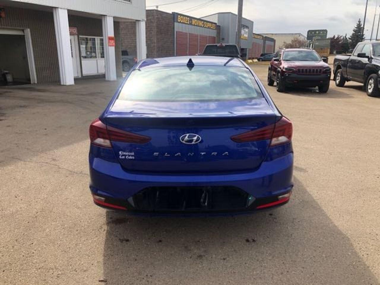2019 Hyundai Elantra Preferred-4