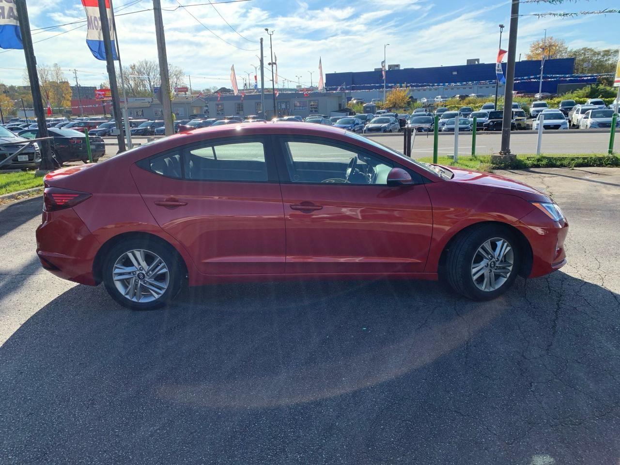 2019 Hyundai Elantra Preferred-2