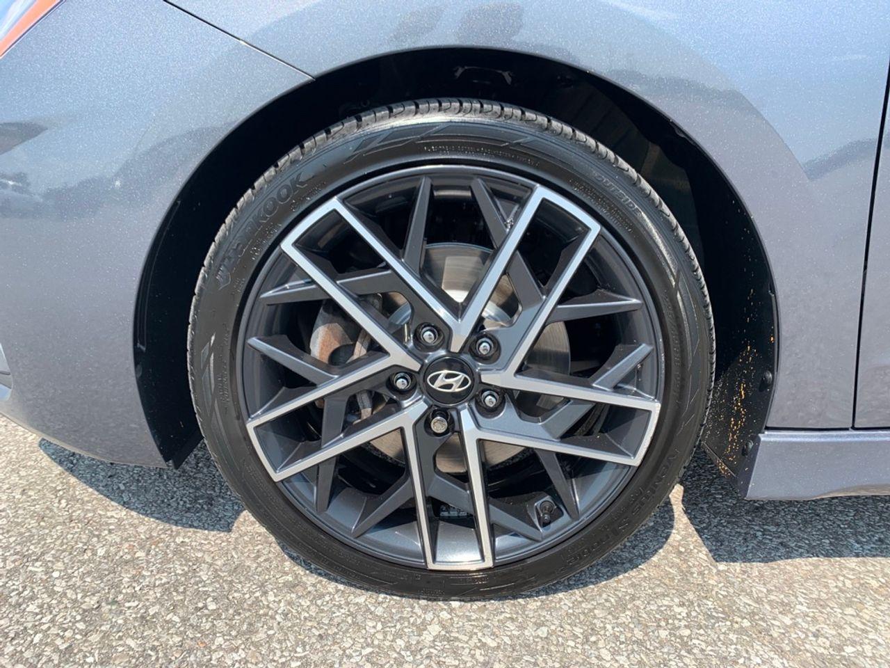 2019 Hyundai Elantra Sport-2