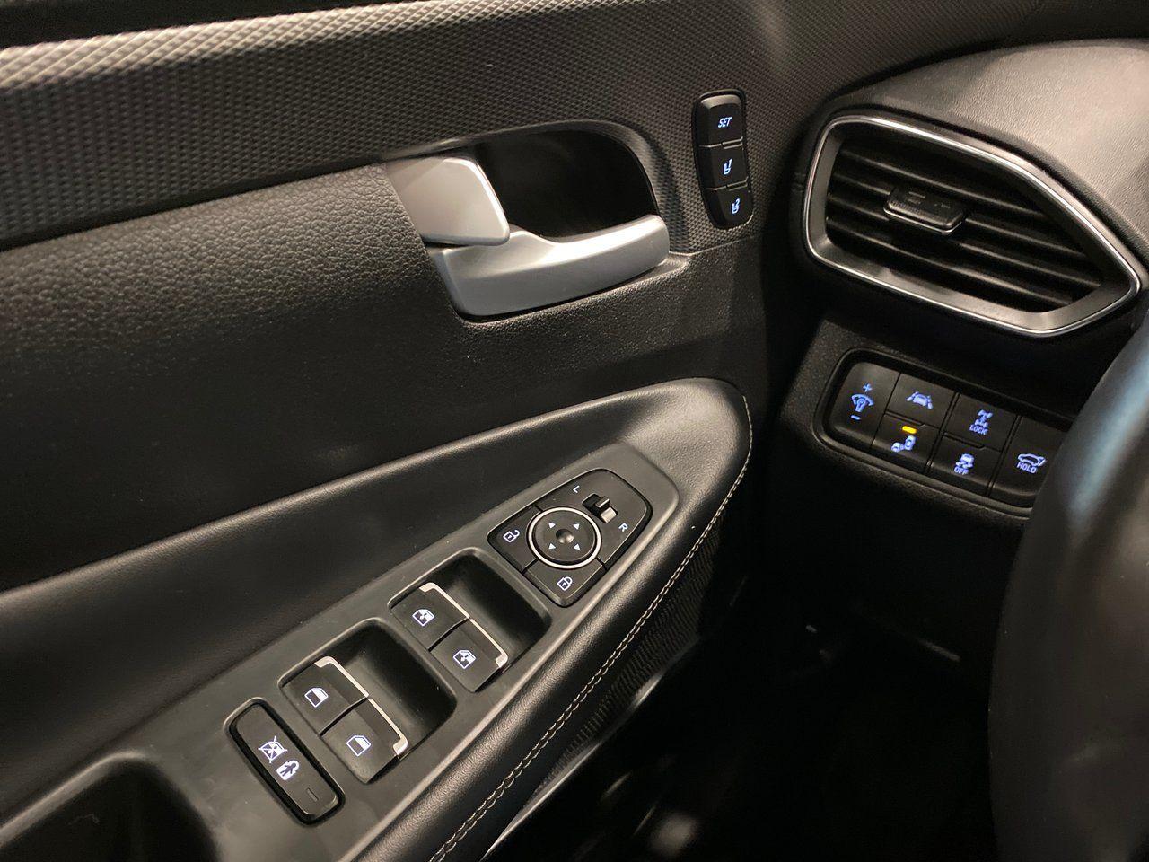 2019 Hyundai Santa Fe Luxury-3