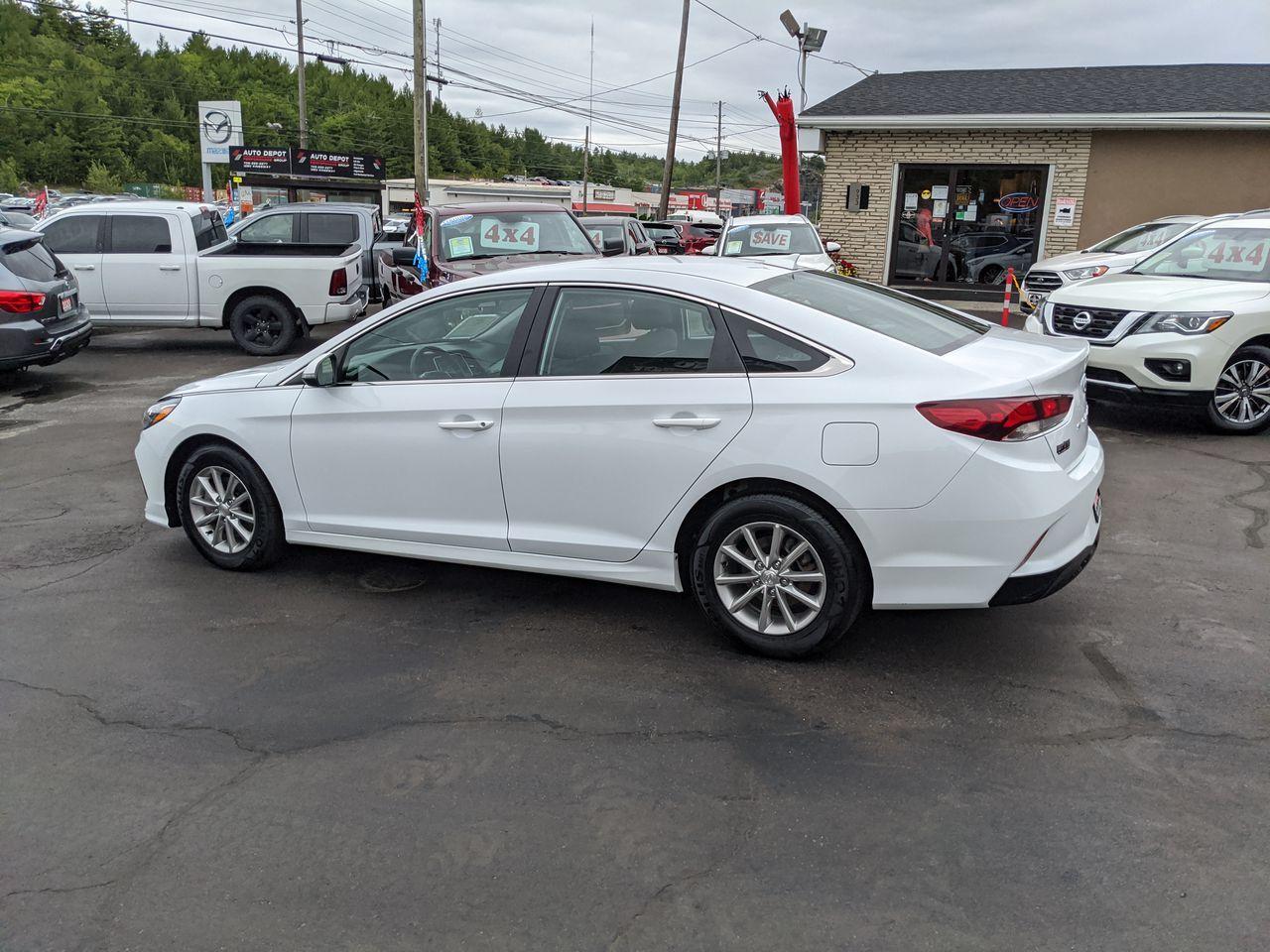 2019 Hyundai Sonata Essential-2