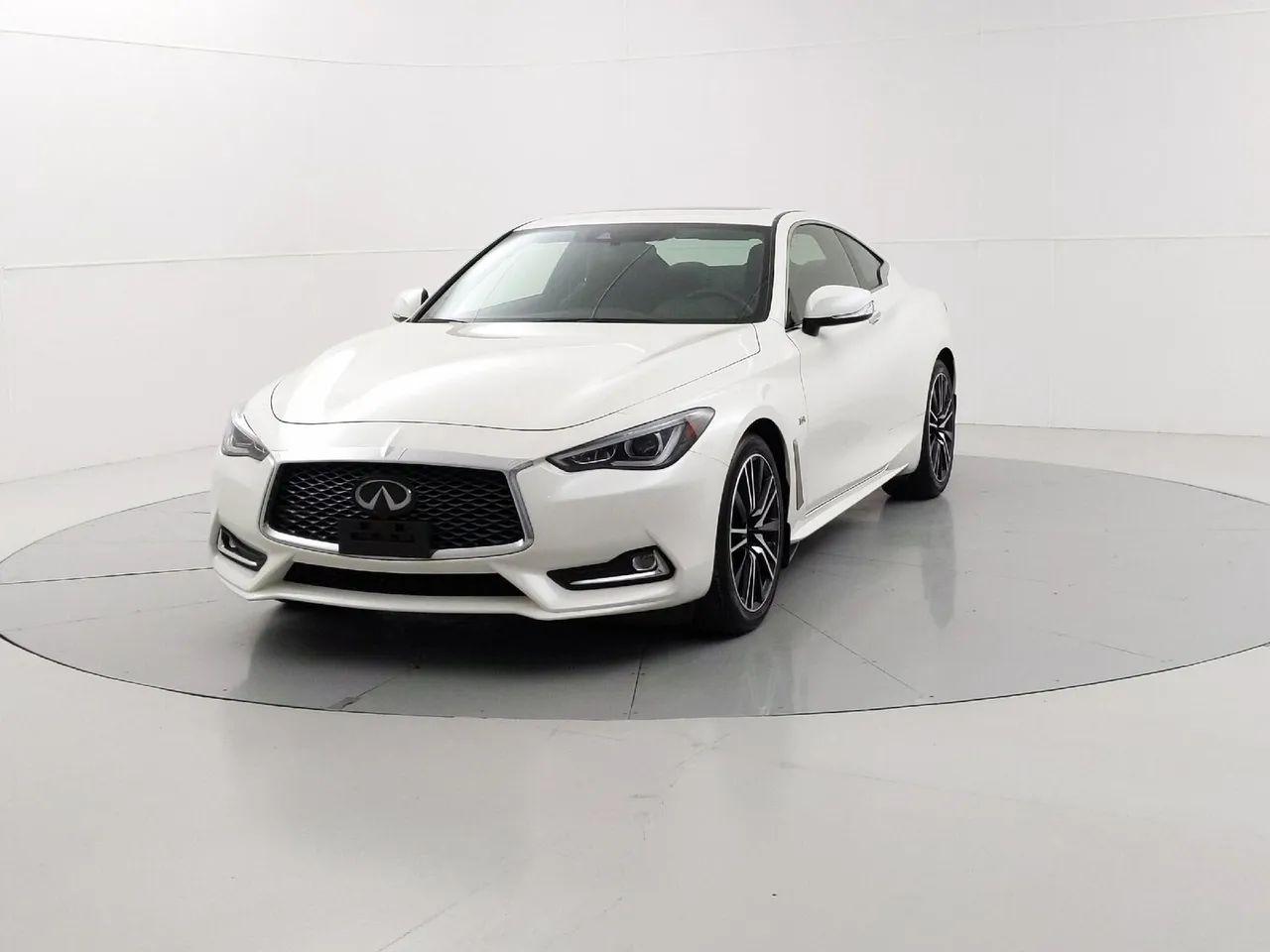 2019 Infiniti Q60 Essential-4