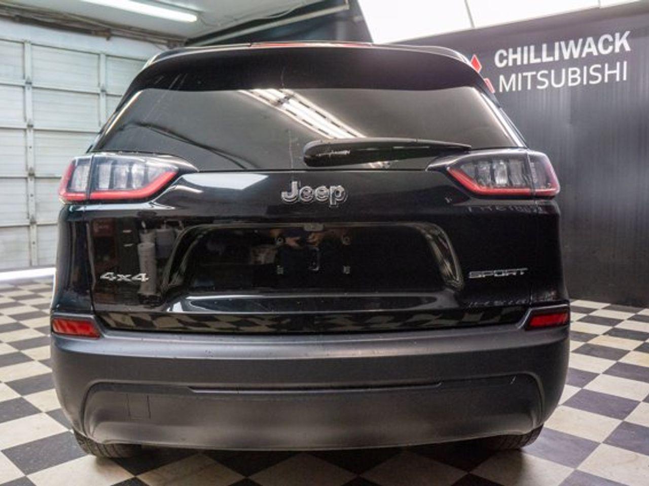 2019 Jeep Cherokee -3