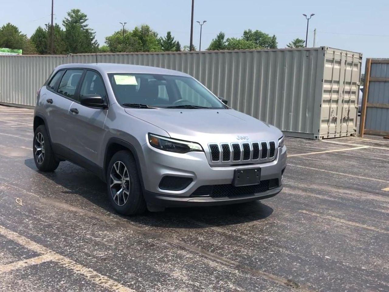 2019 Jeep Cherokee -1