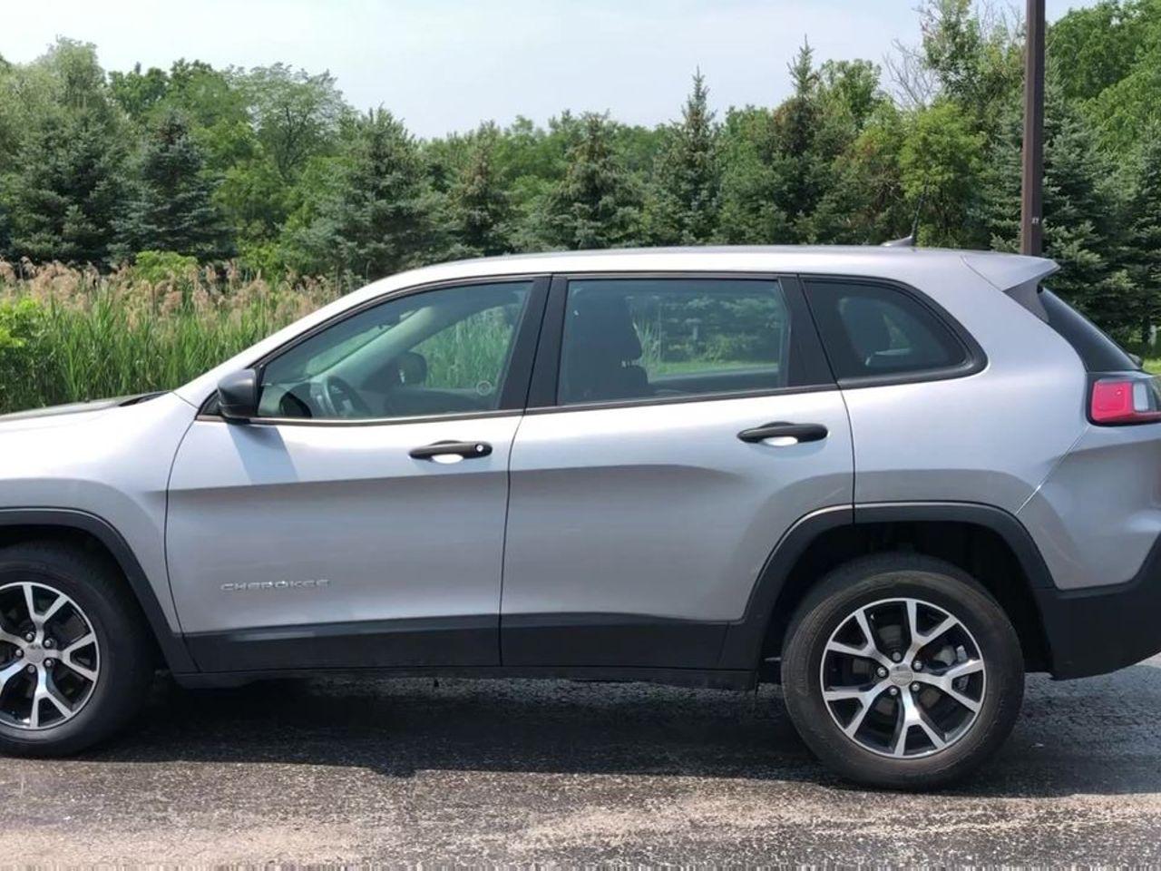 2019 Jeep Cherokee -4