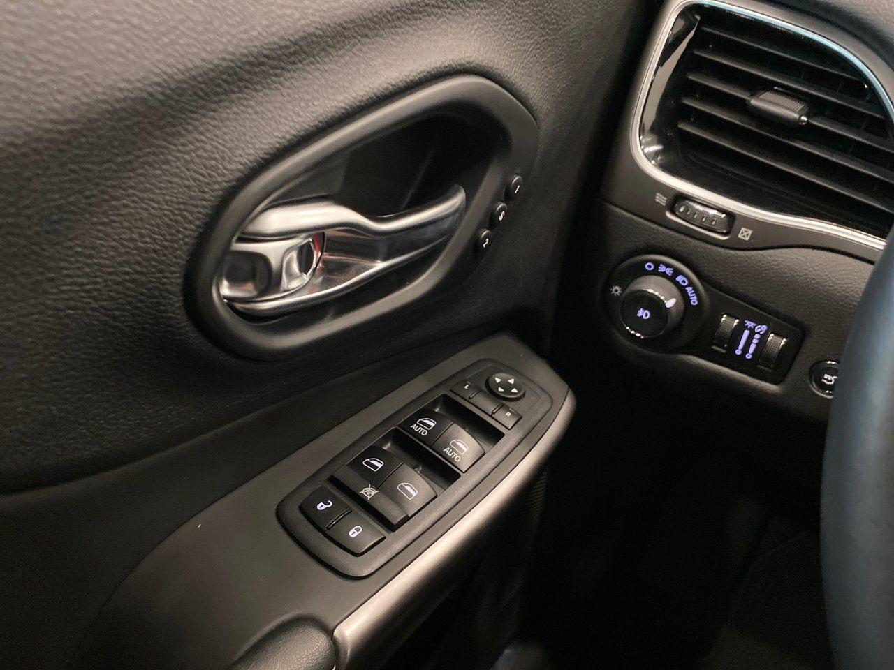 2019 Jeep Cherokee Limited-3